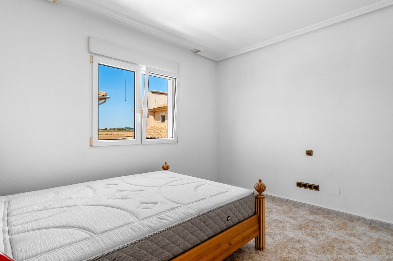 Villa de 7 Dormitorios en Pilar de la Horadada - Image 41