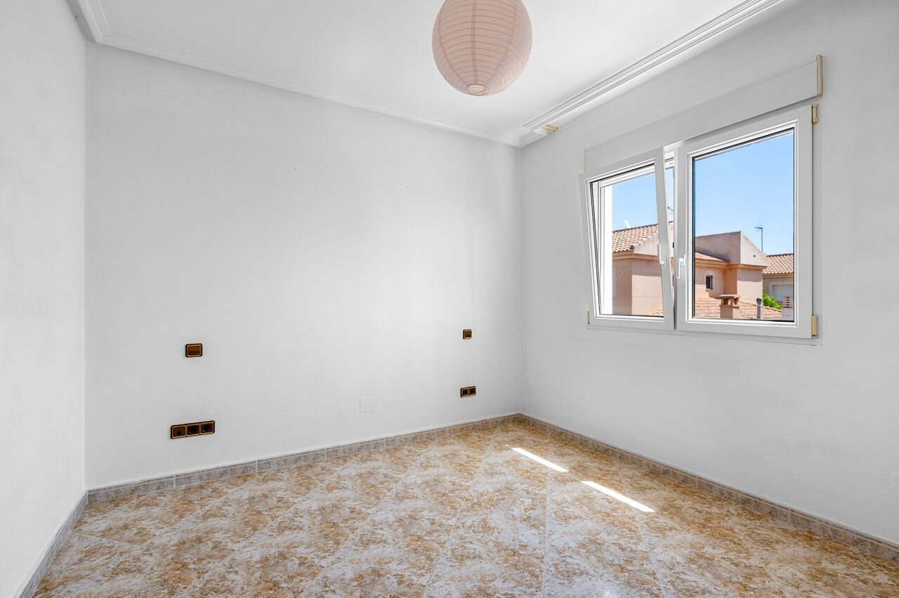 Villa de 7 Dormitorios en Pilar de la Horadada - Image 43