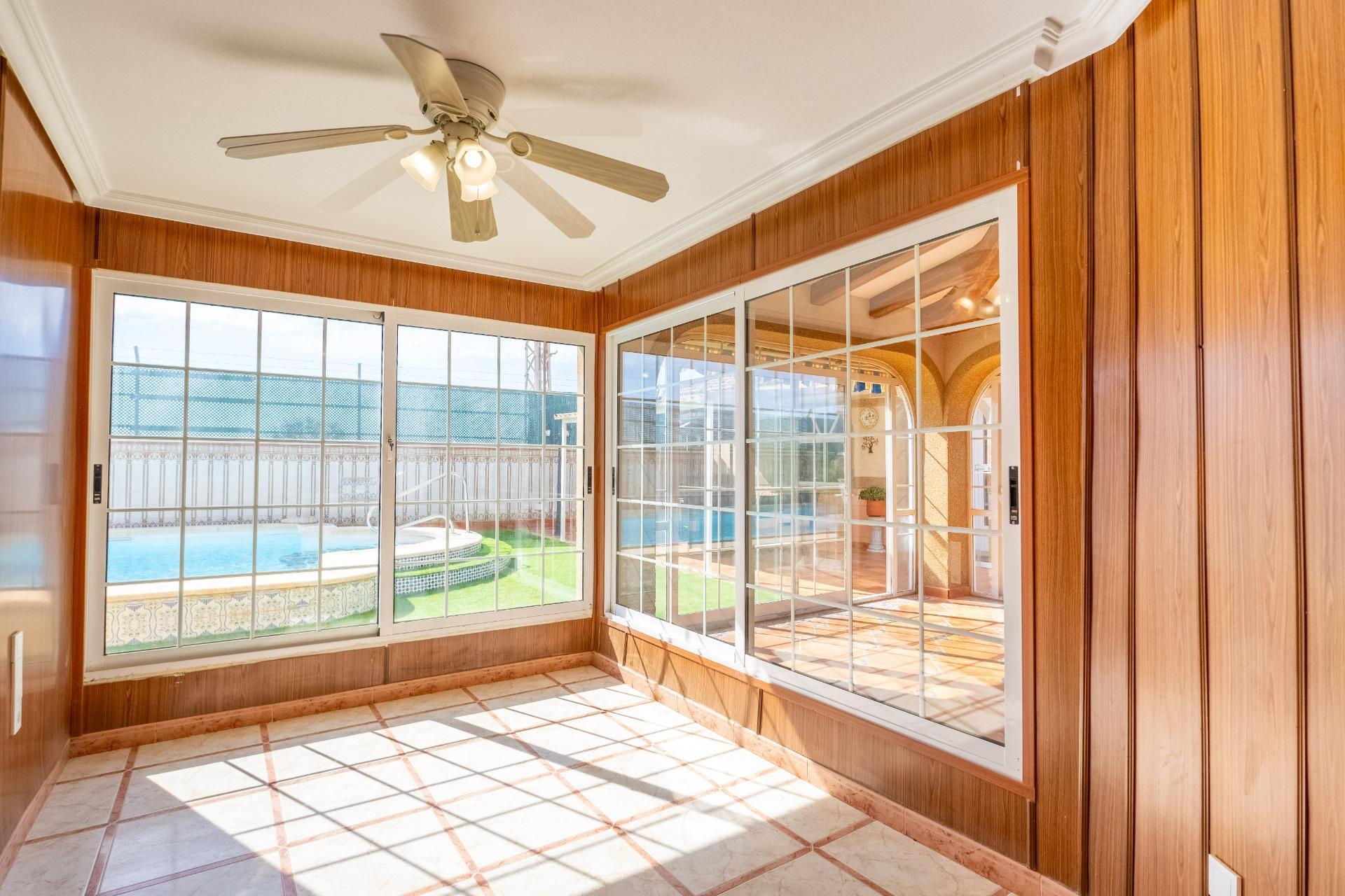 Villa met 6 Slaapkamers in La Siesta - El Salado - Torreta, Torrevieja - Image 16