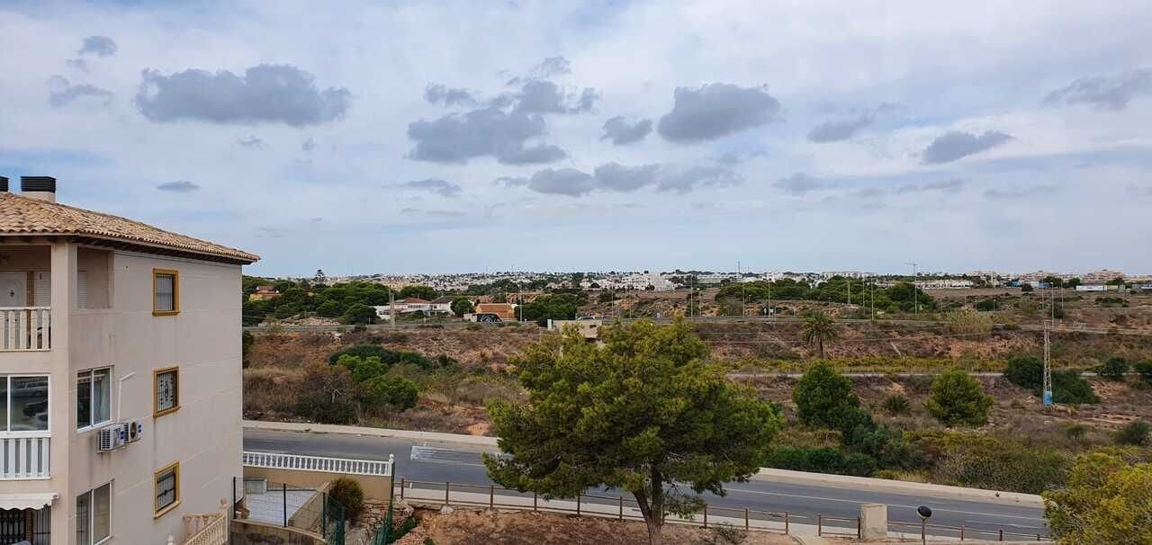 Appartement met 2 Slaapkamers in Cabo Roig, Orihuela Costa - Image 3