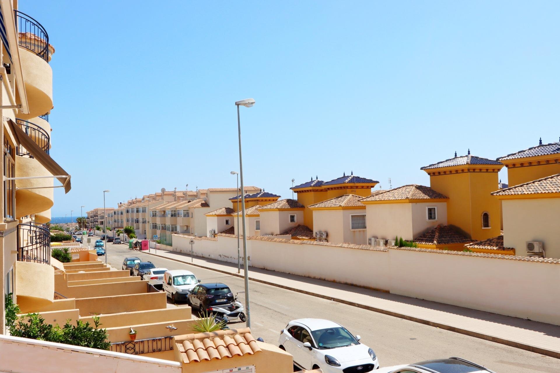 2-Bedroom Apartment in Los Balcones - Los Altos del Edén, Torrevieja - Image 18