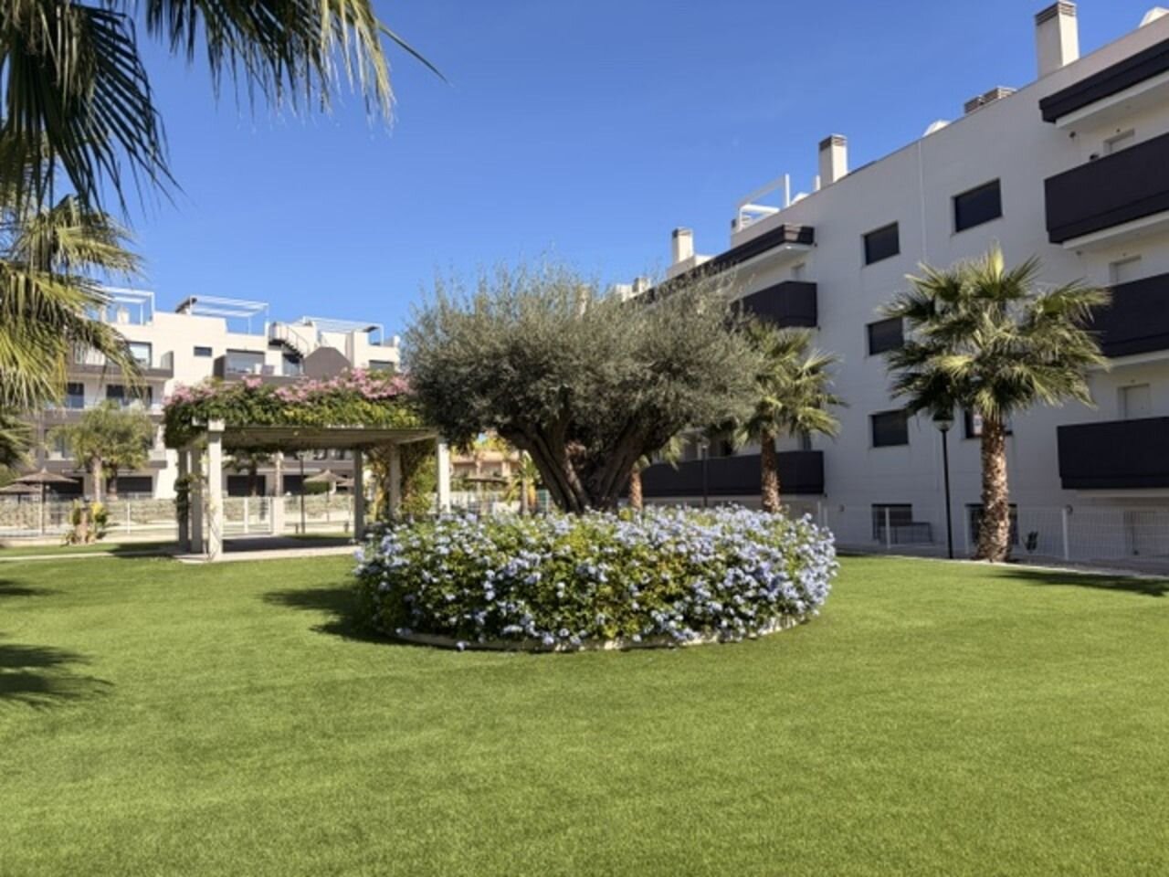 Appartement de 2 Chambres à Villamartin, Orihuela Costa - Image 17