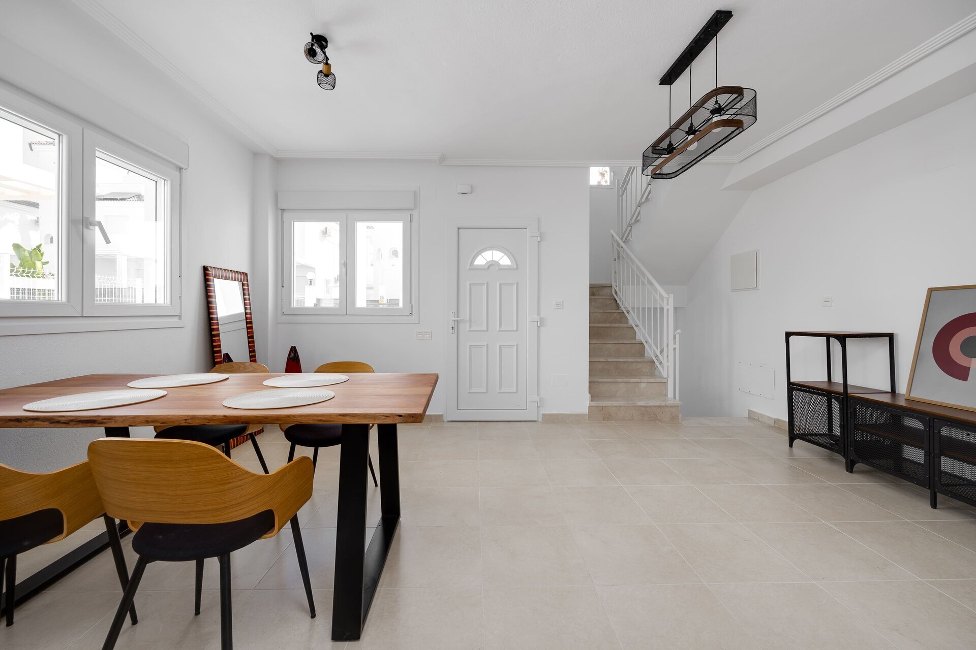 3-Bedroom Detached House in San Fulgencio - Image 3