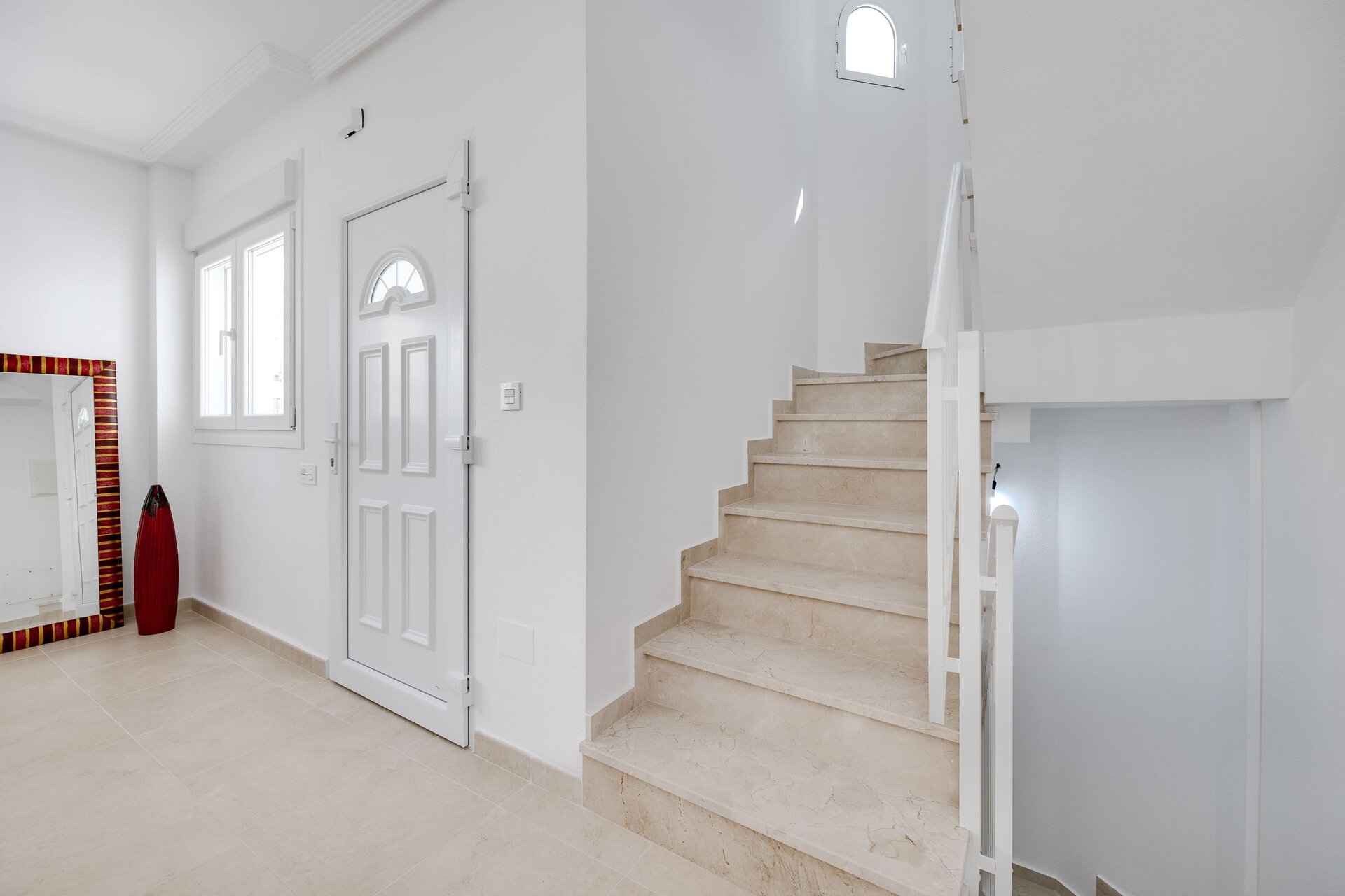 3-Bedroom Detached House in San Fulgencio - Image 5