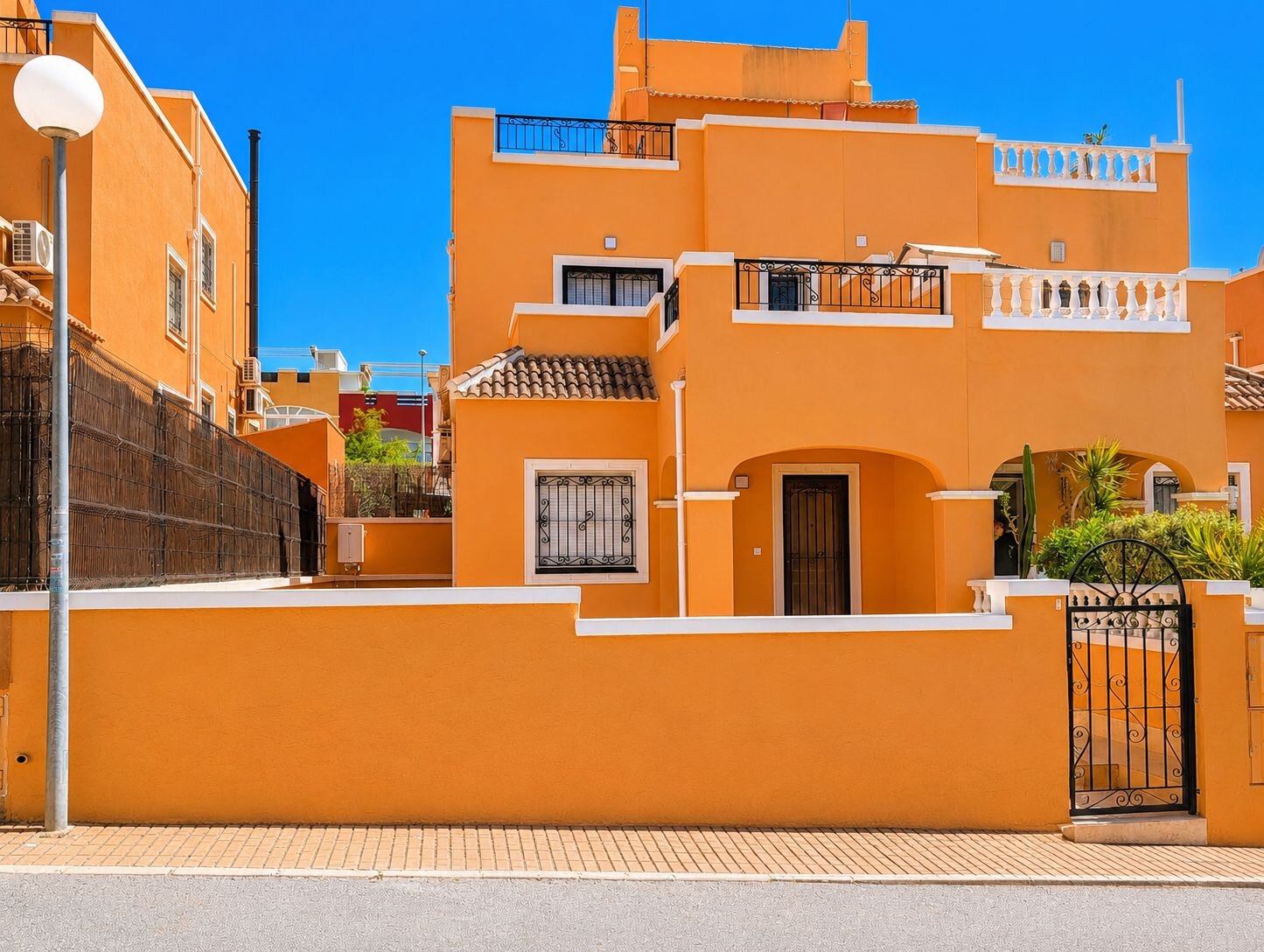 3-Bedroom Villa in La Florida, Orihuela Costa - Image 24