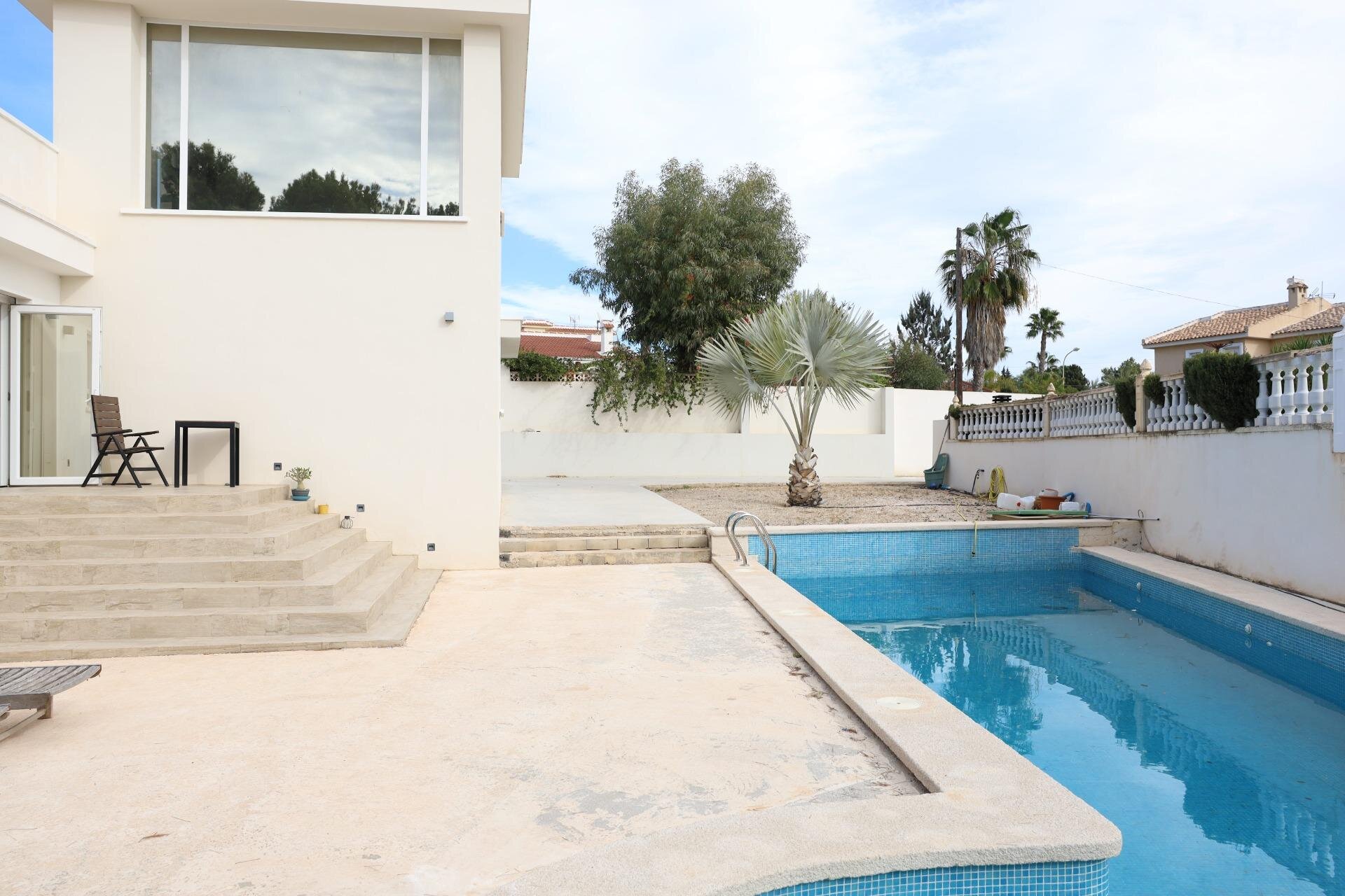 5-Zimmer Villa in Rojales - Image 3
