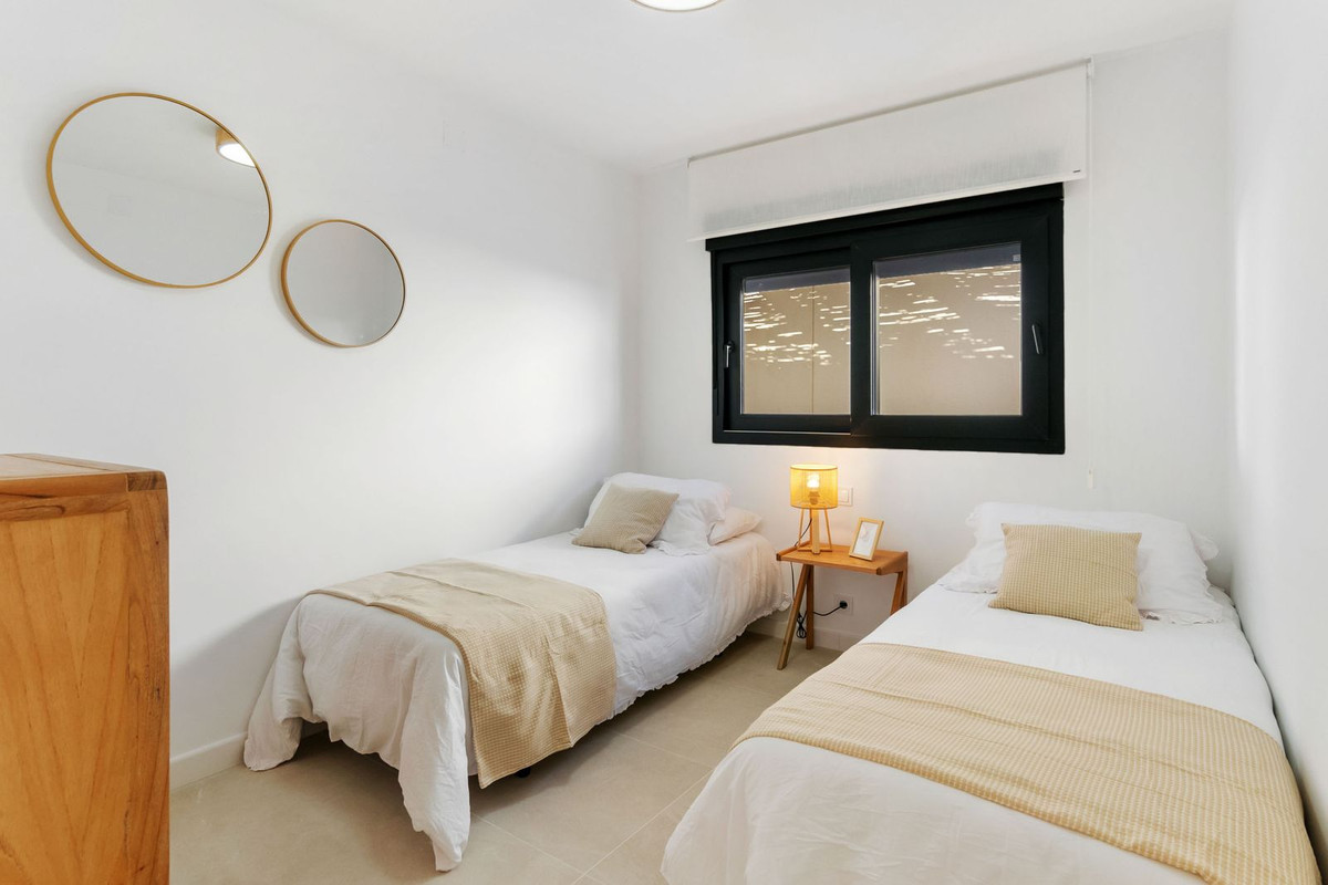 3-Bedroom Detached House in Torrevieja | Sunny Casas - C... - Image 16