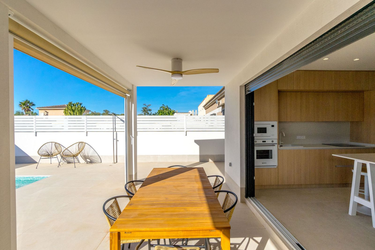 3-Bedroom Detached House in Torrevieja | Sunny Casas - C... - Image 20