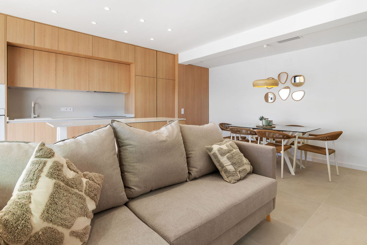 3-Bedroom Detached House in Torrevieja | Sunny Casas - C... - Image 8