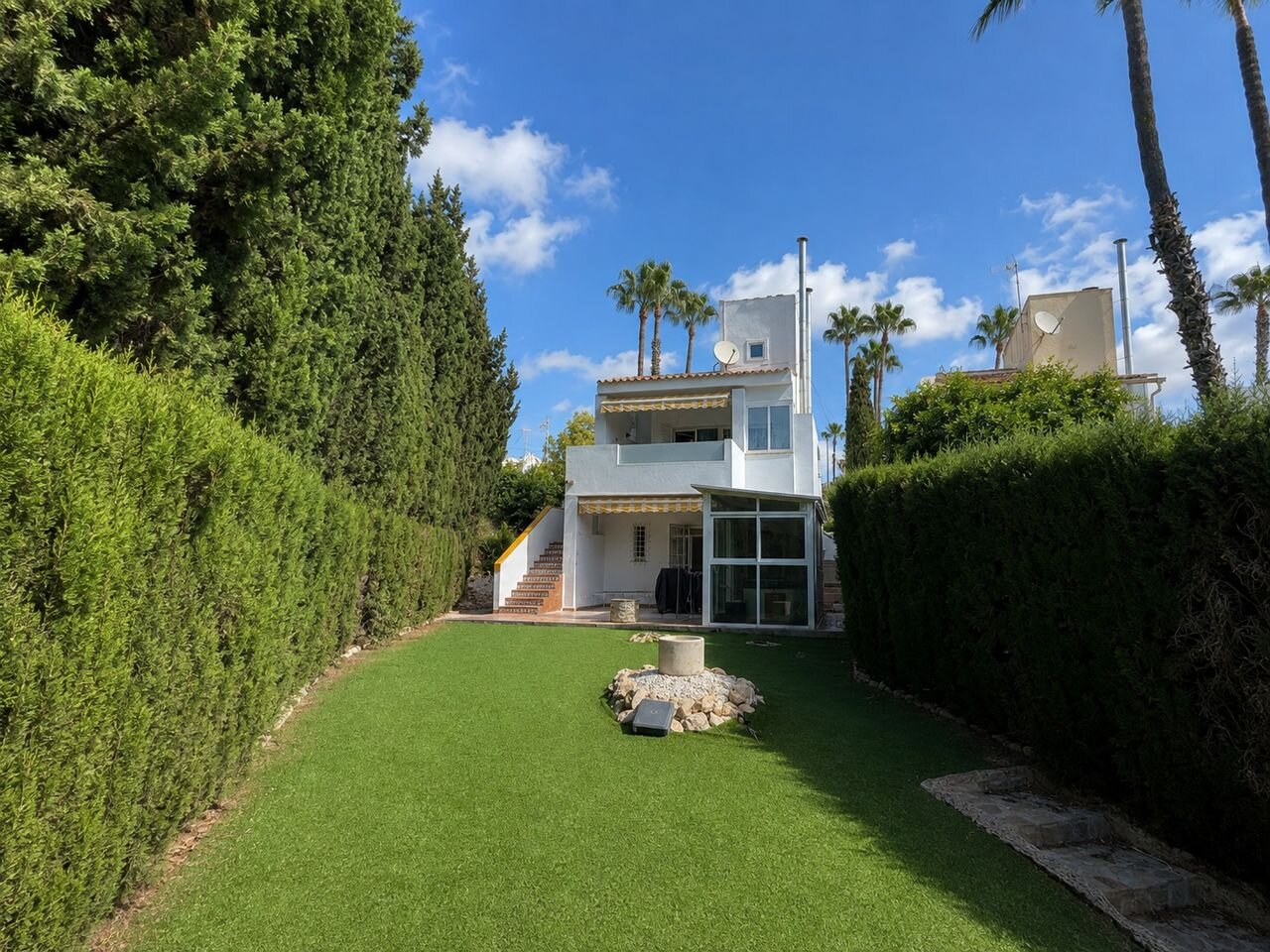 3-Bedroom Villa in Villamartin, Orihuela Costa - Image 33