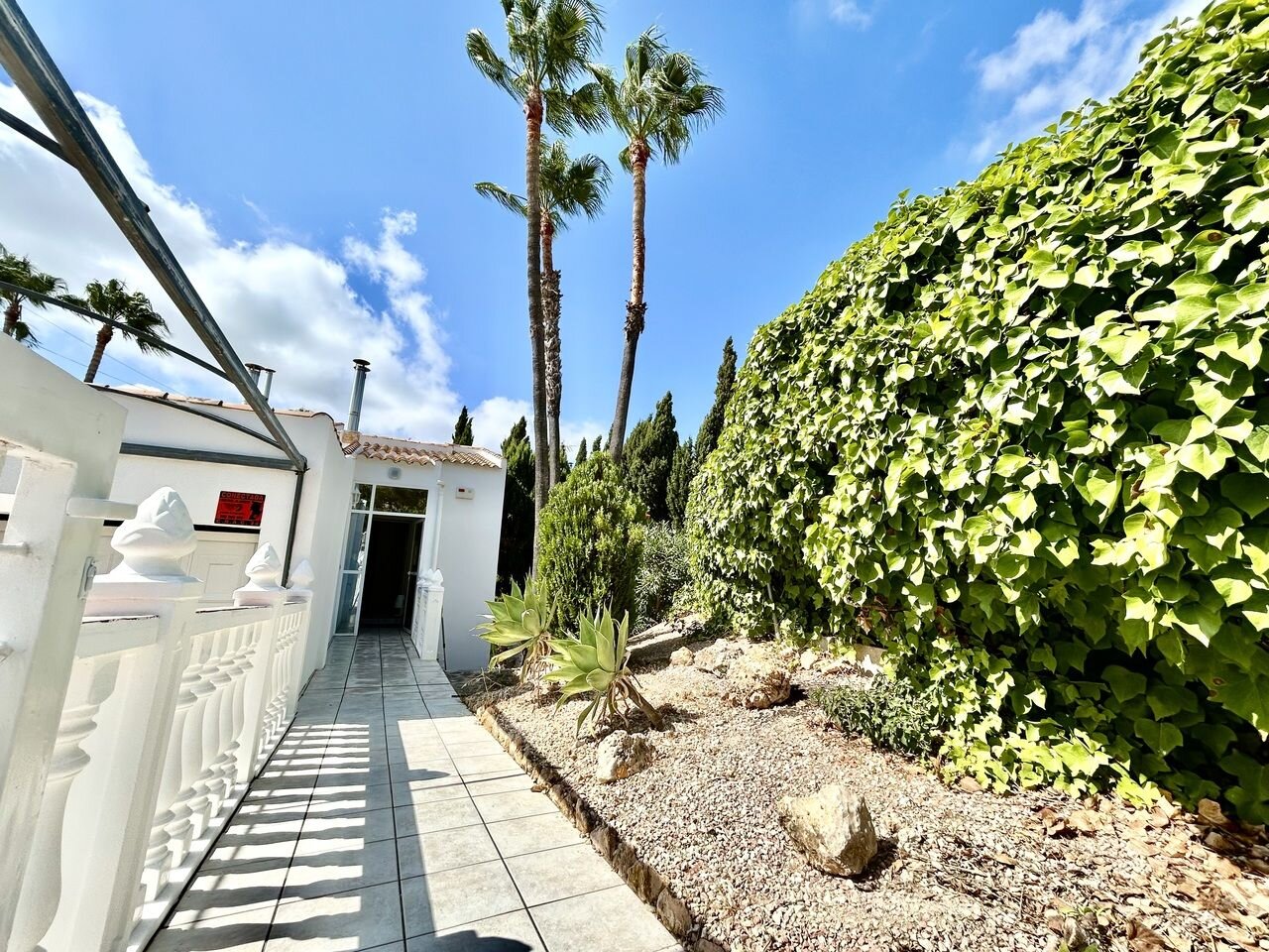3-Bedroom Villa in Villamartin, Orihuela Costa - Image 40