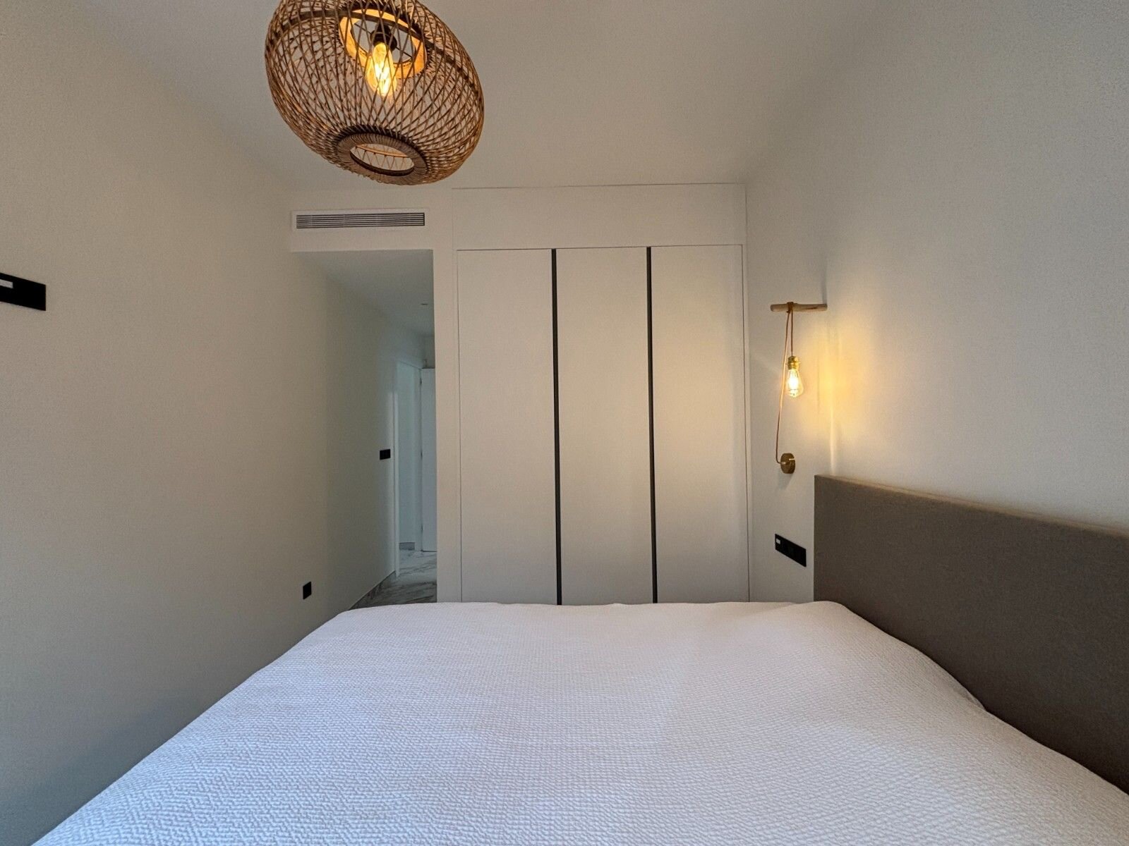 2-Bedroom Penthouse in Guardamar del Segura - Image 23