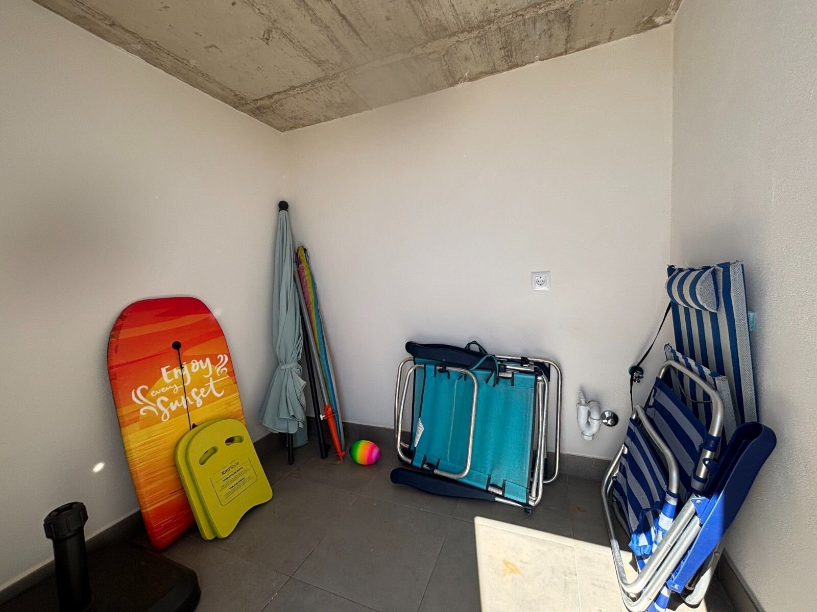 2-Bedroom Penthouse in Guardamar del Segura - Image 29