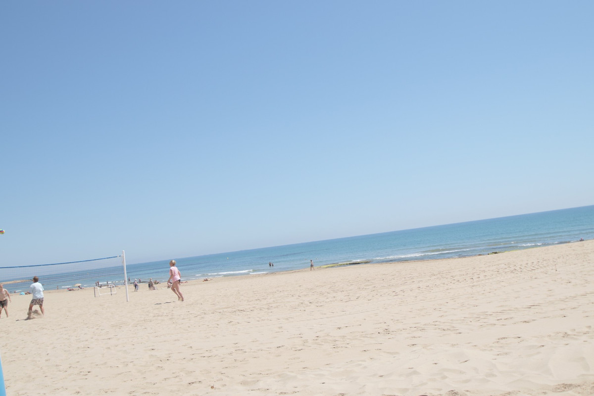 Bungalow" → "Bungalow de 3 Chambres à La Mata, Torrevieja... - Image 24