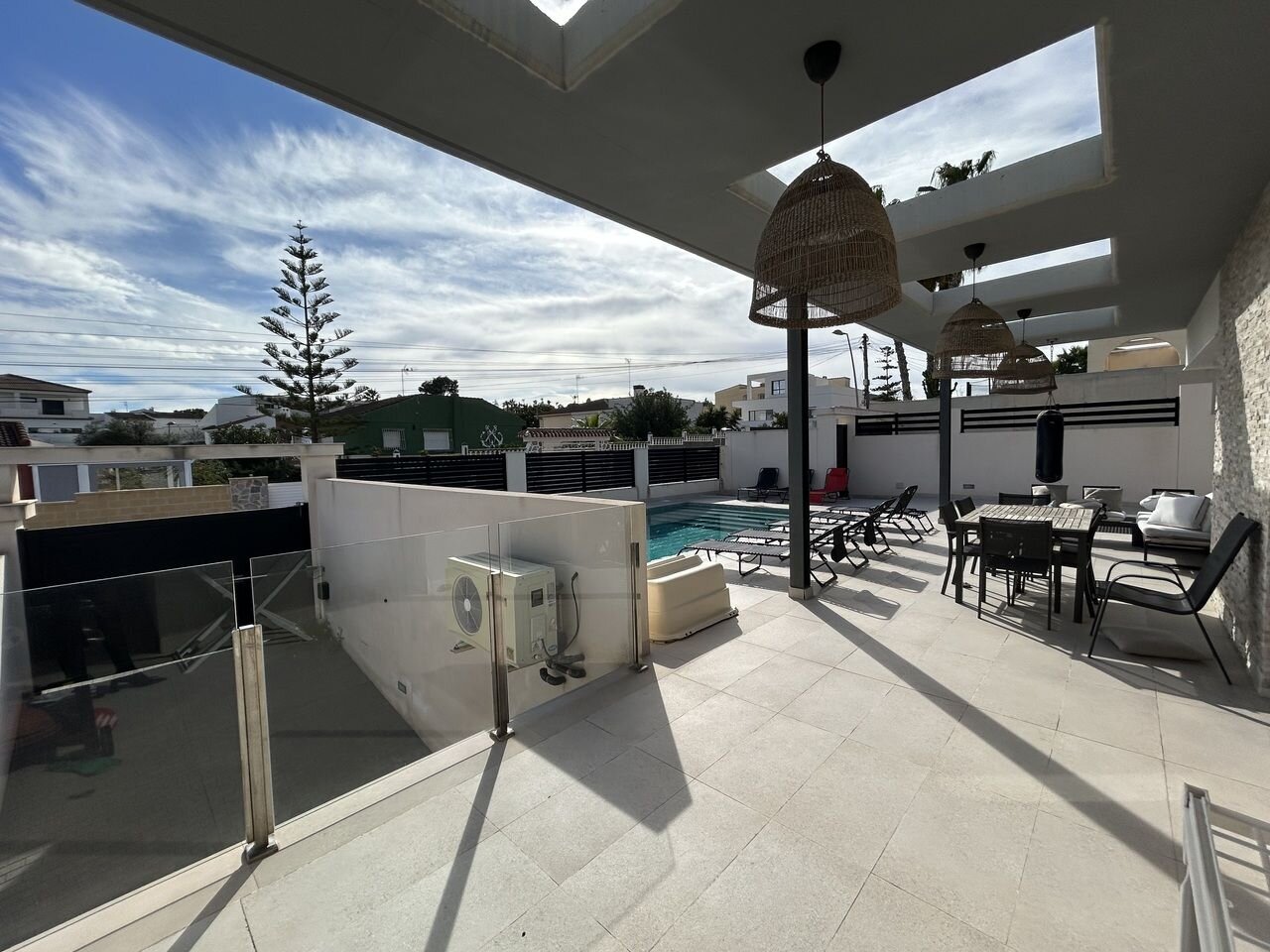 5-Bedroom Villa in La Siesta, Torrevieja - Image 29