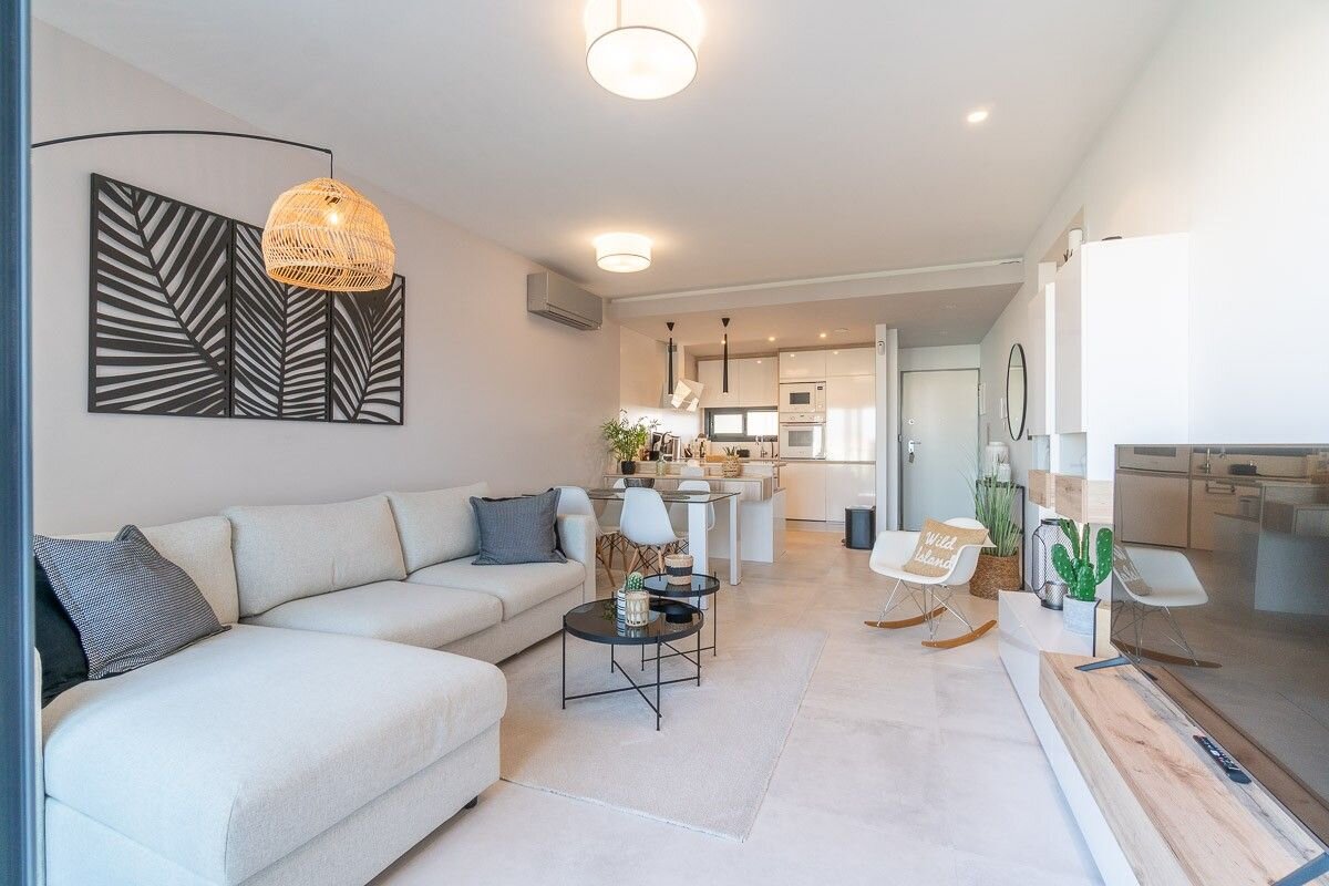 2-Bedroom Apartment in Guardamar del Segura - Image 10