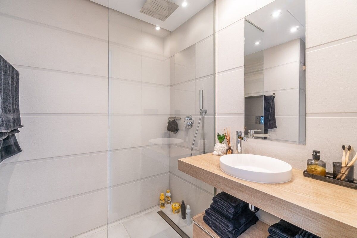 2-Bedroom Apartment in Guardamar del Segura - Image 12