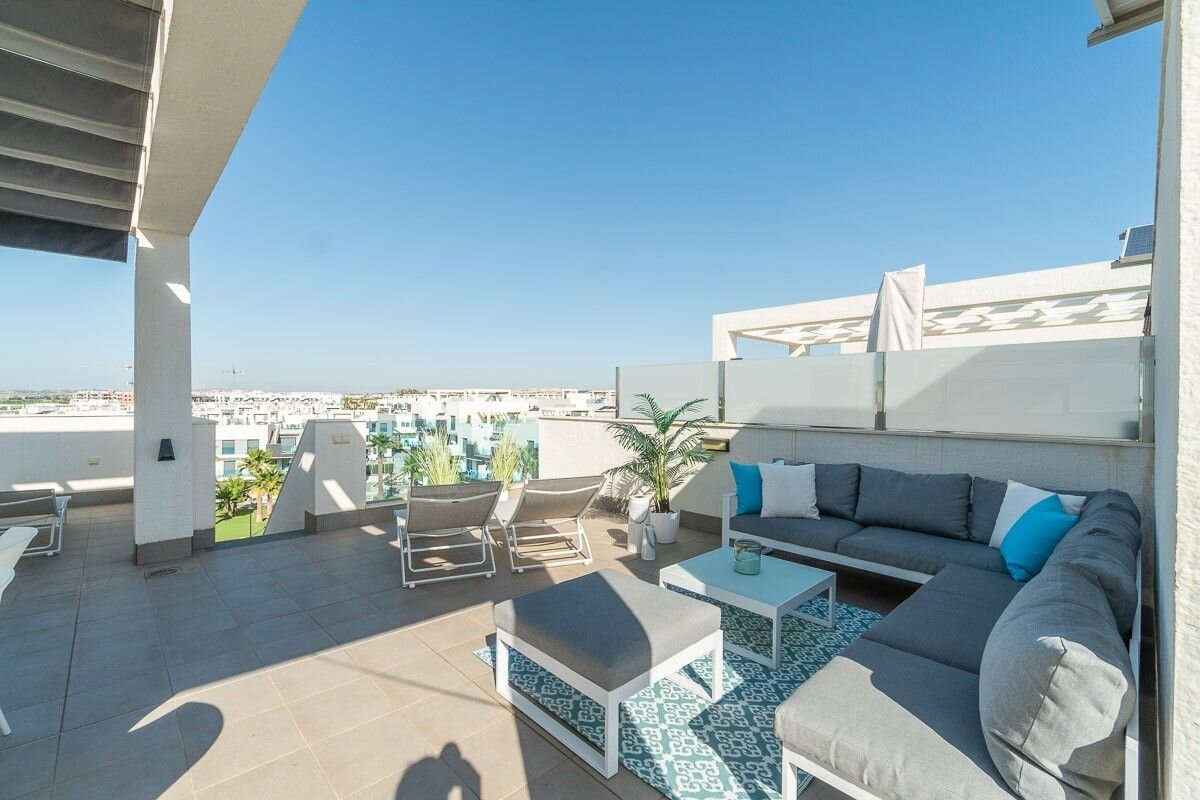 2-Bedroom Apartment in Guardamar del Segura - Image 29