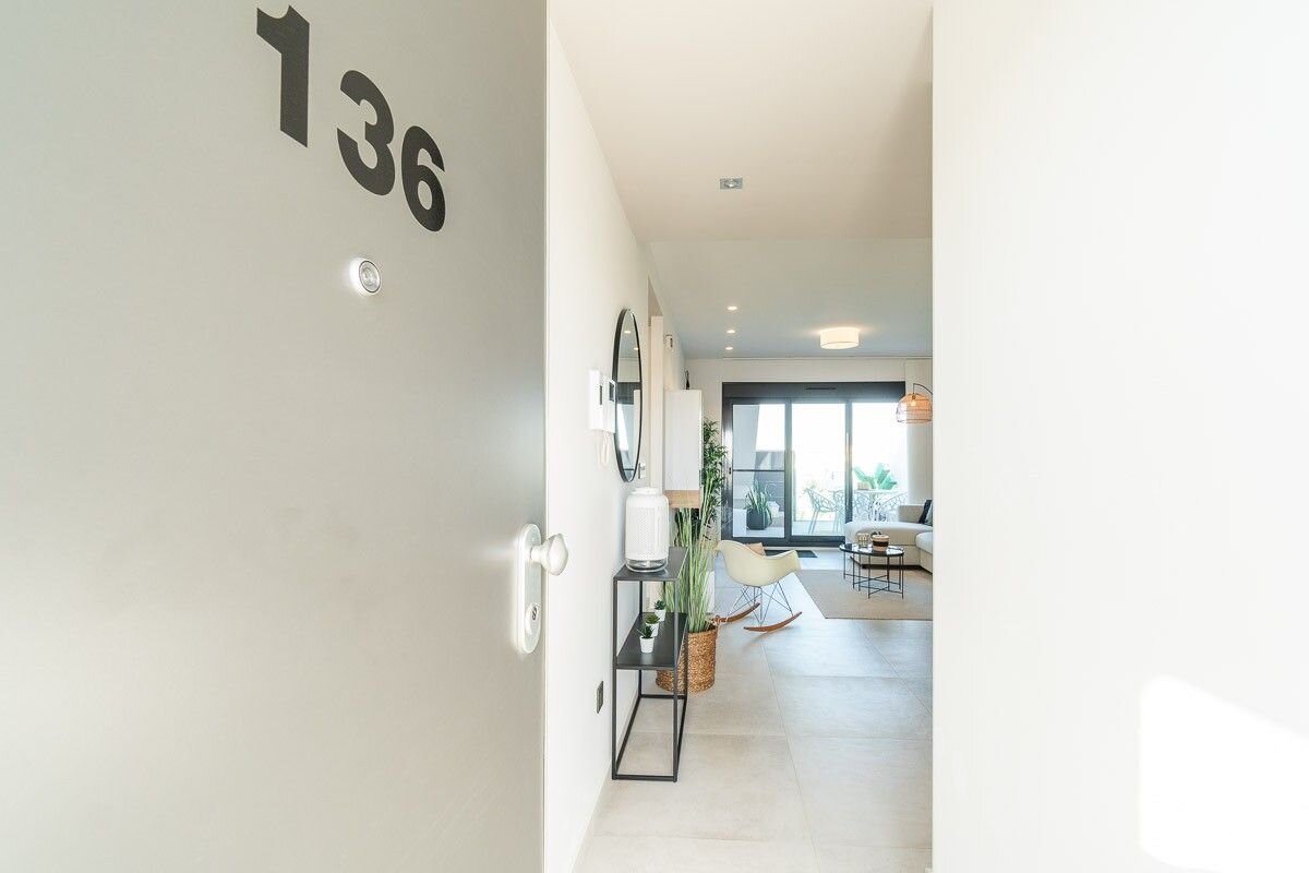 2-Bedroom Apartment in Guardamar del Segura - Image 3