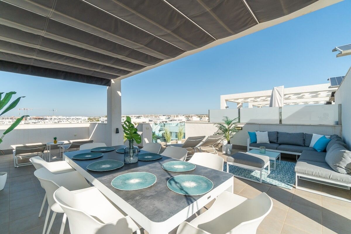2-Bedroom Apartment in Guardamar del Segura - Image 30