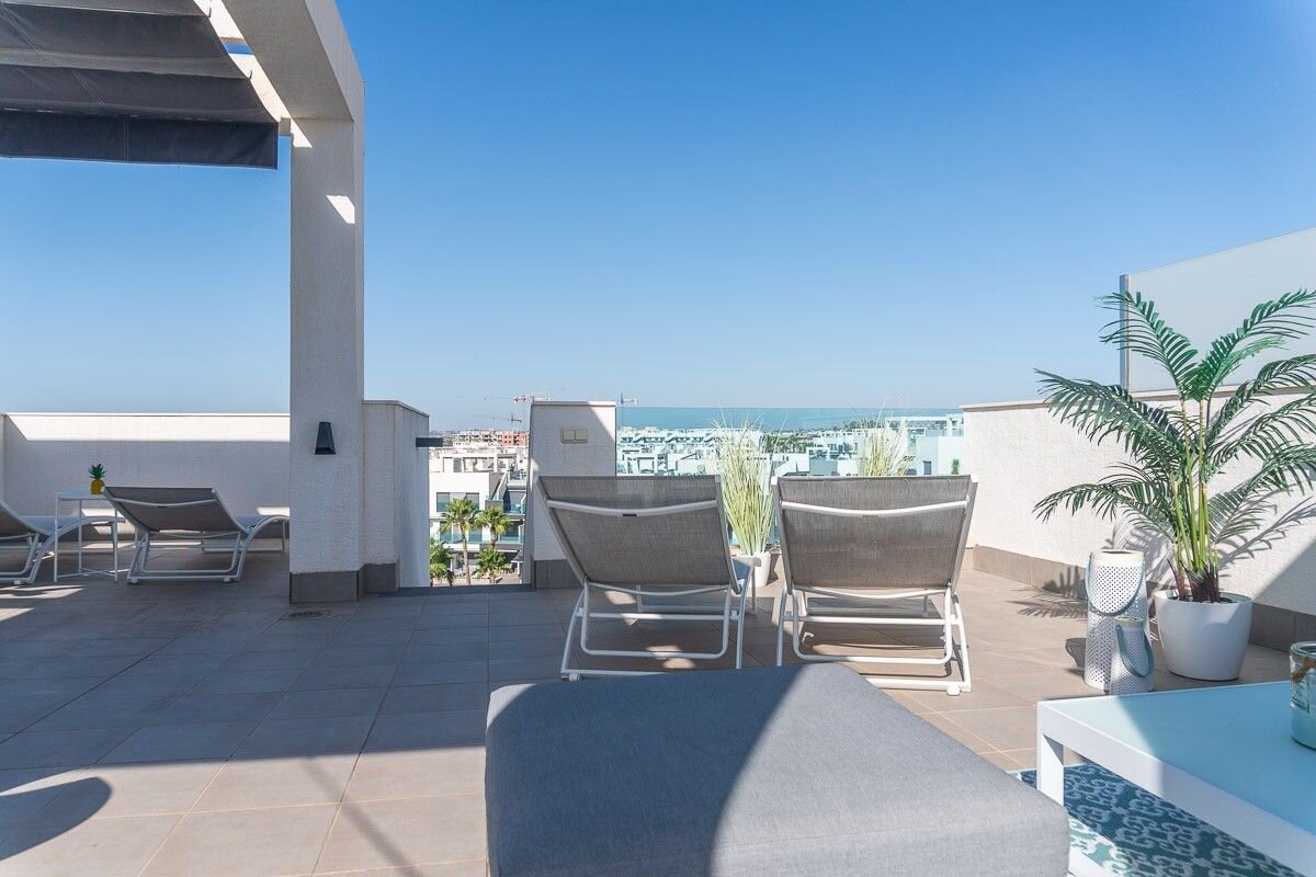 2-Bedroom Apartment in Guardamar del Segura - Image 34