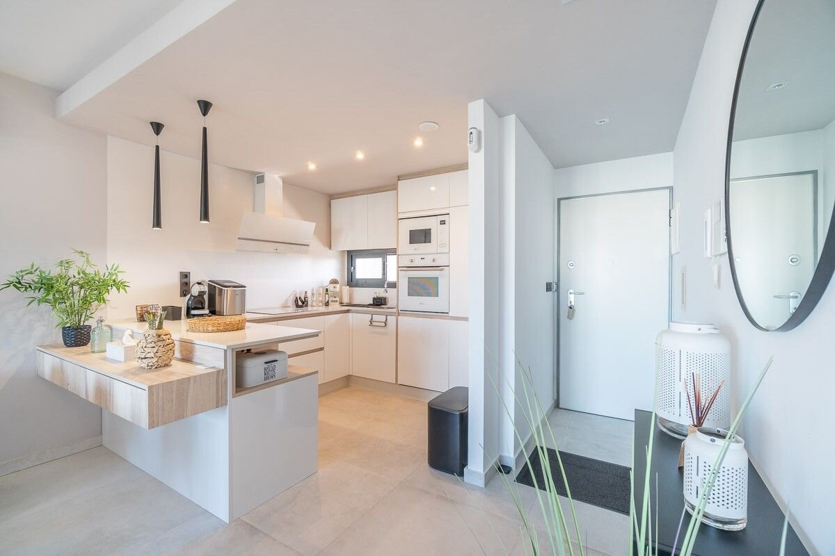 2-Bedroom Apartment in Guardamar del Segura - Image 4