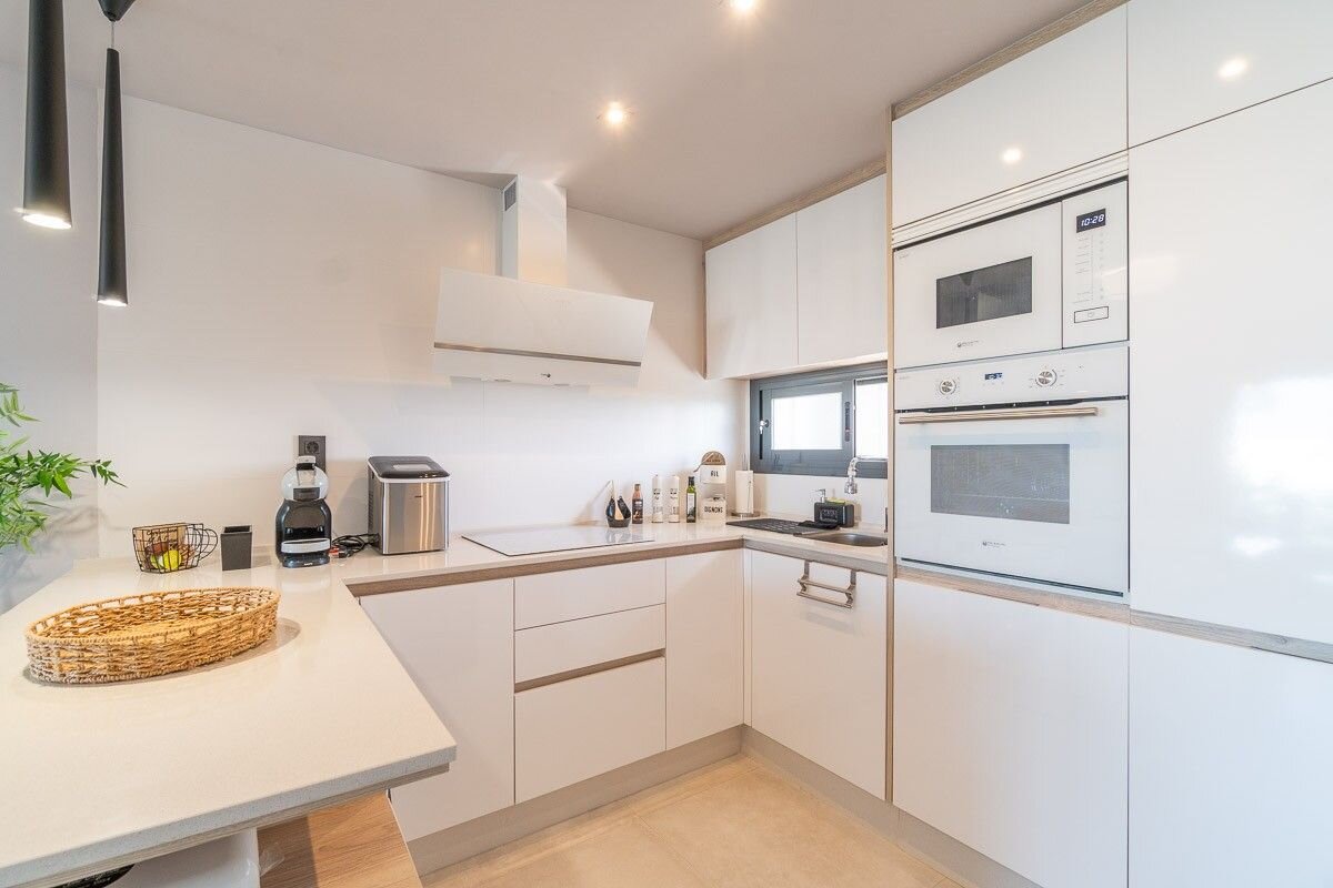 2-Bedroom Apartment in Guardamar del Segura - Image 6
