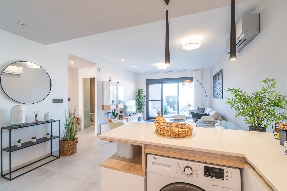 2-Bedroom Apartment in Guardamar del Segura - Image 7