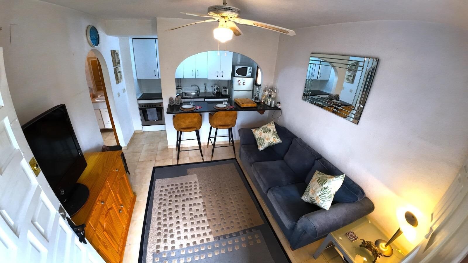 1-Bedroom Bungalow in Los Balcones, Torrevieja - Image 12