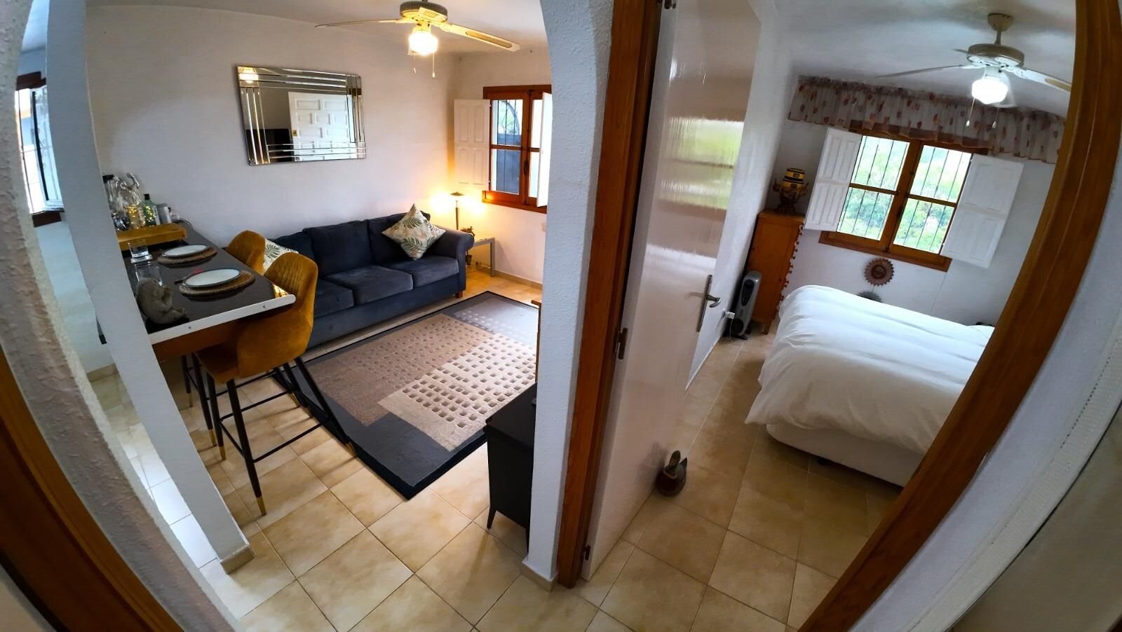 1-Bedroom Bungalow in Los Balcones, Torrevieja - Image 4