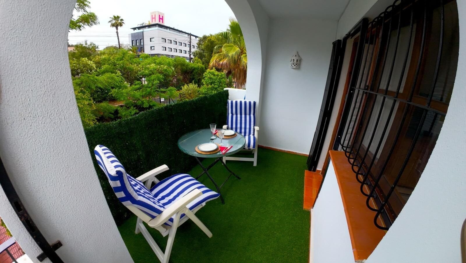 1-Bedroom Bungalow in Los Balcones, Torrevieja - Image 9