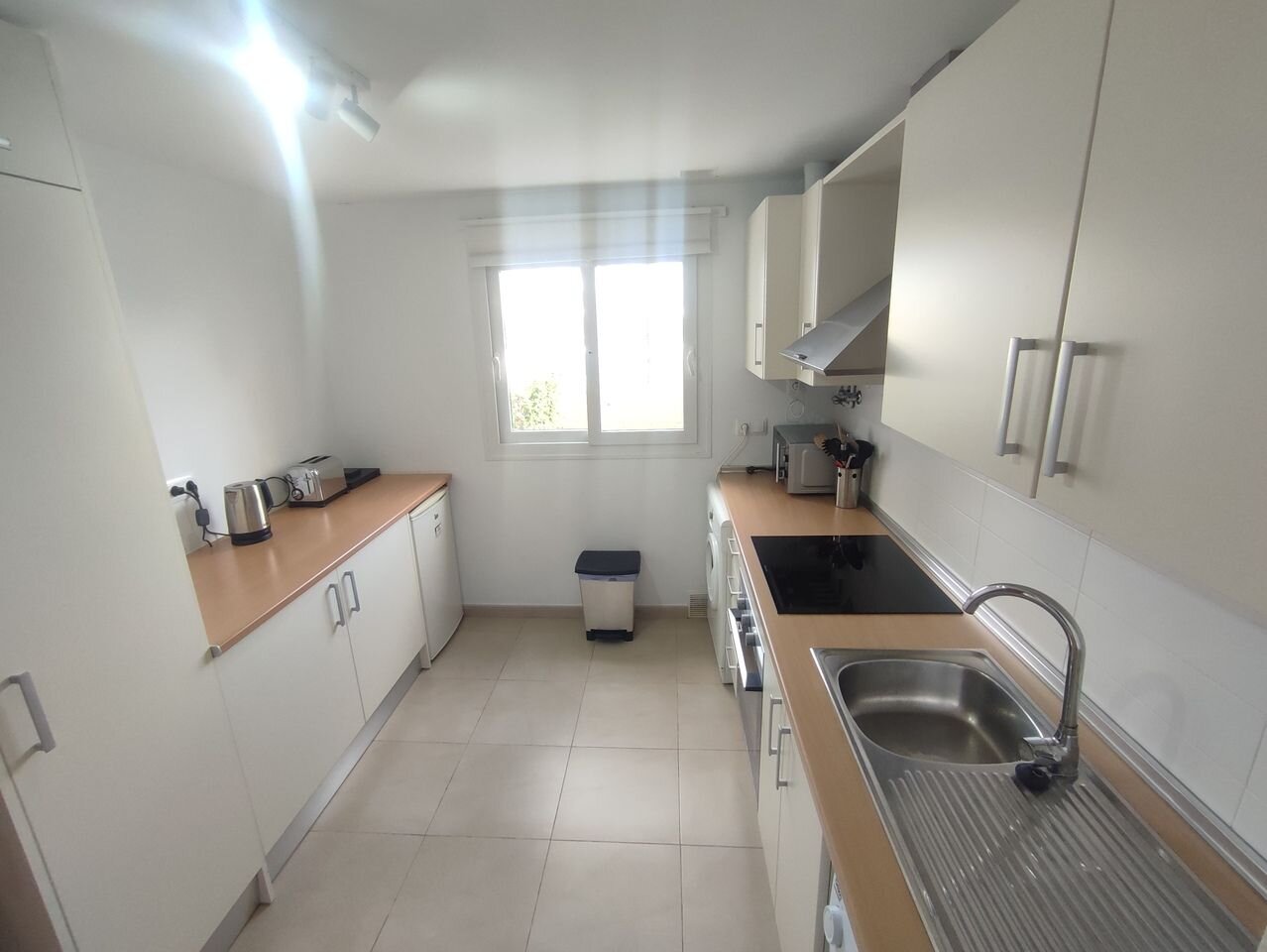 2-Bedroom Apartment in Sucina, Sucina - Image 10