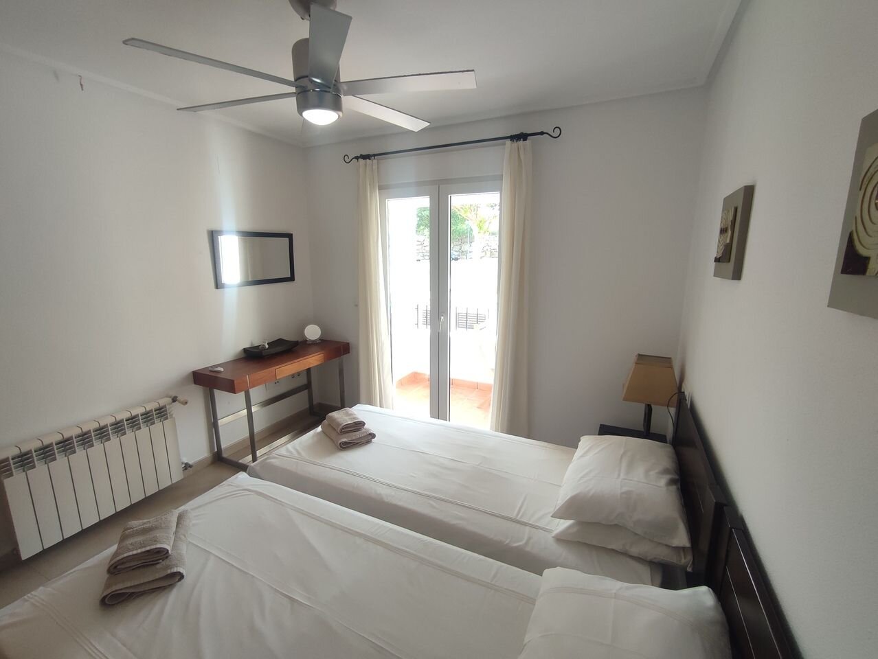 2-Bedroom Apartment in Sucina, Sucina - Image 23