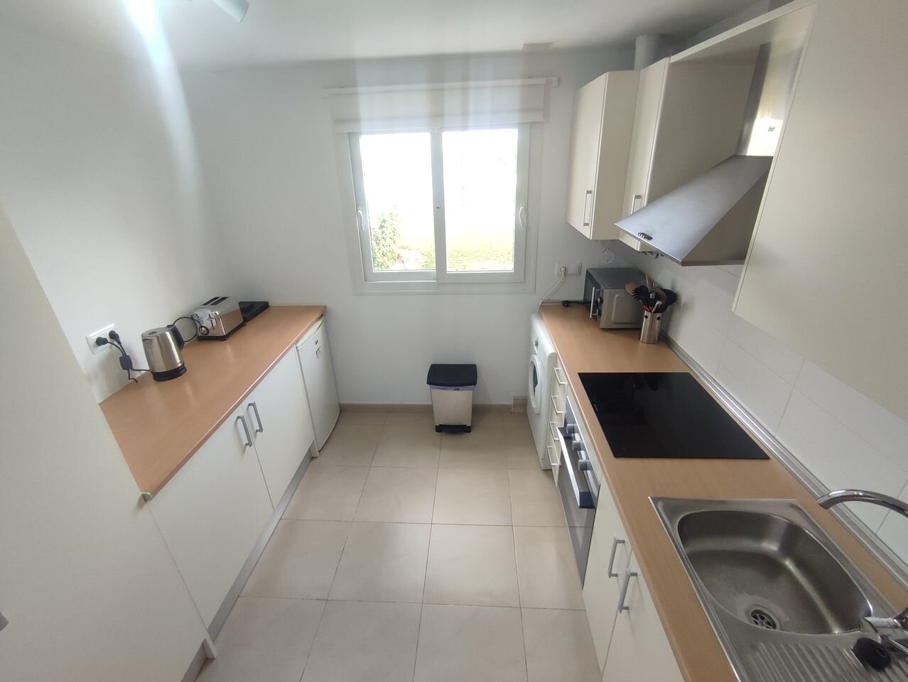 2-Bedroom Apartment in Sucina, Sucina - Image 4