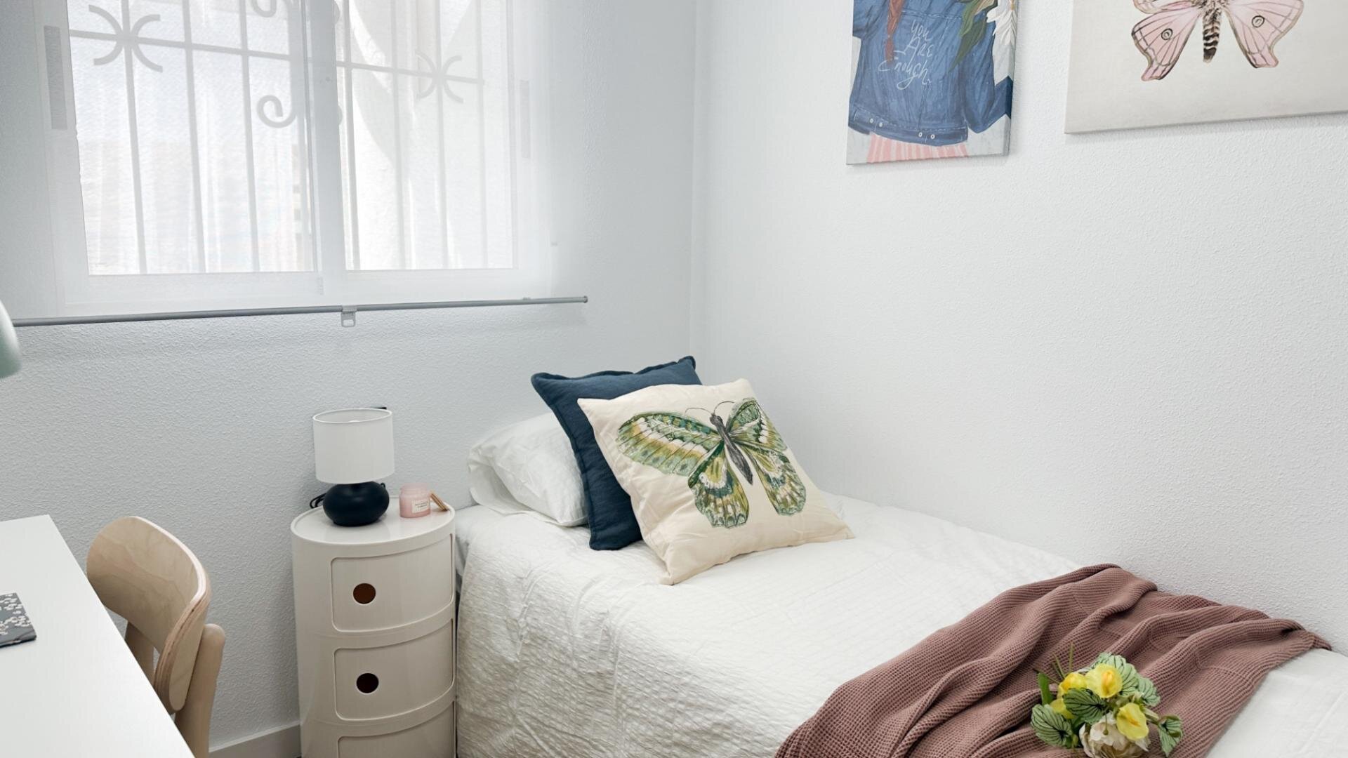 2-Bedroom Apartment in Punta Prima, Orihuela Costa - Image 19