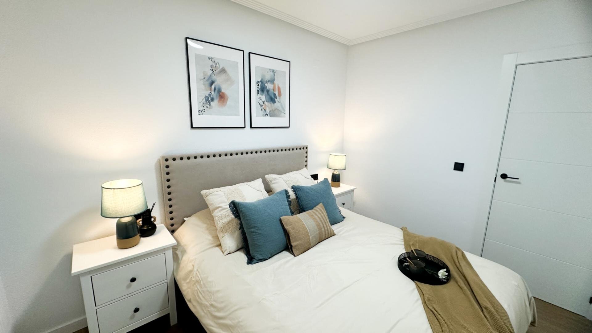 2-Bedroom Apartment in Punta Prima, Orihuela Costa - Image 25