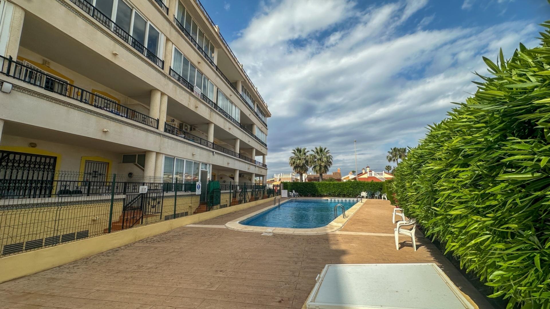 2-Bedroom Apartment in Punta Prima, Orihuela Costa - Image 34