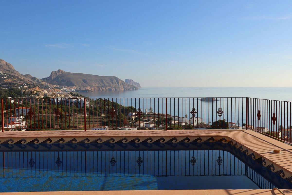 5-Bedroom Detached House in  Altea | Sunny Casas - Costa ... - Image 2