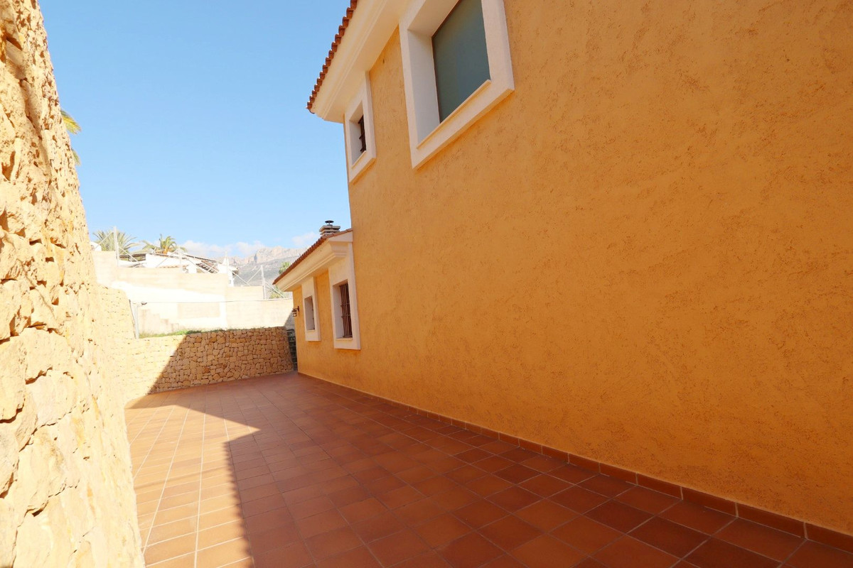 5-Bedroom Detached House in  Altea | Sunny Casas - Costa ... - Image 20