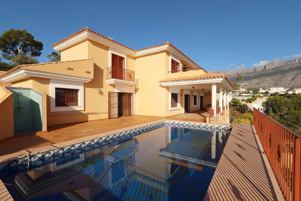 5-Bedroom Detached House in  Altea | Sunny Casas - Costa ... - Image 7