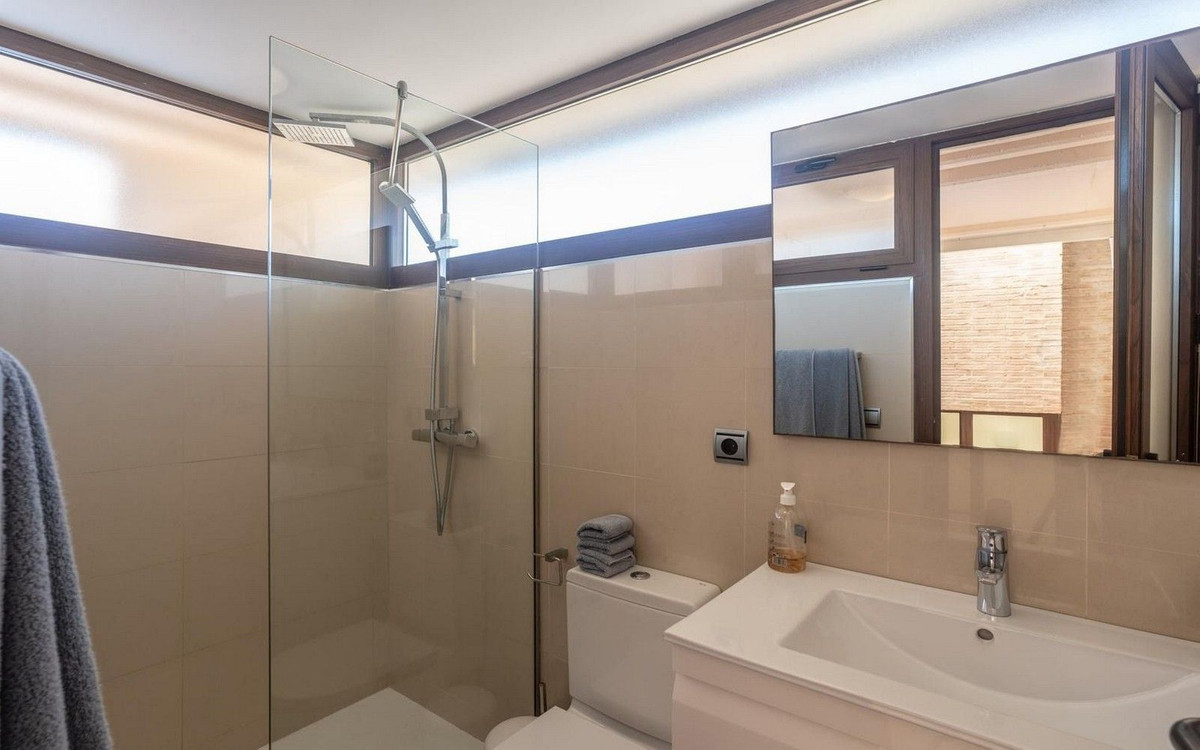 2-Bedroom Penthouse in Estepona | Sunny Casas - Costa Bl... - Image 13