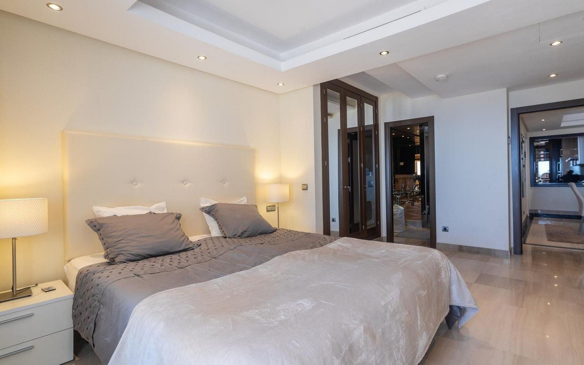 2-Bedroom Penthouse in Estepona | Sunny Casas - Costa Bl... - Image 14