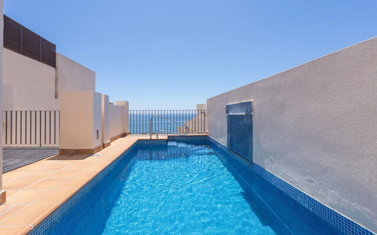 2-Bedroom Penthouse in Estepona | Sunny Casas - Costa Bl... - Image 16