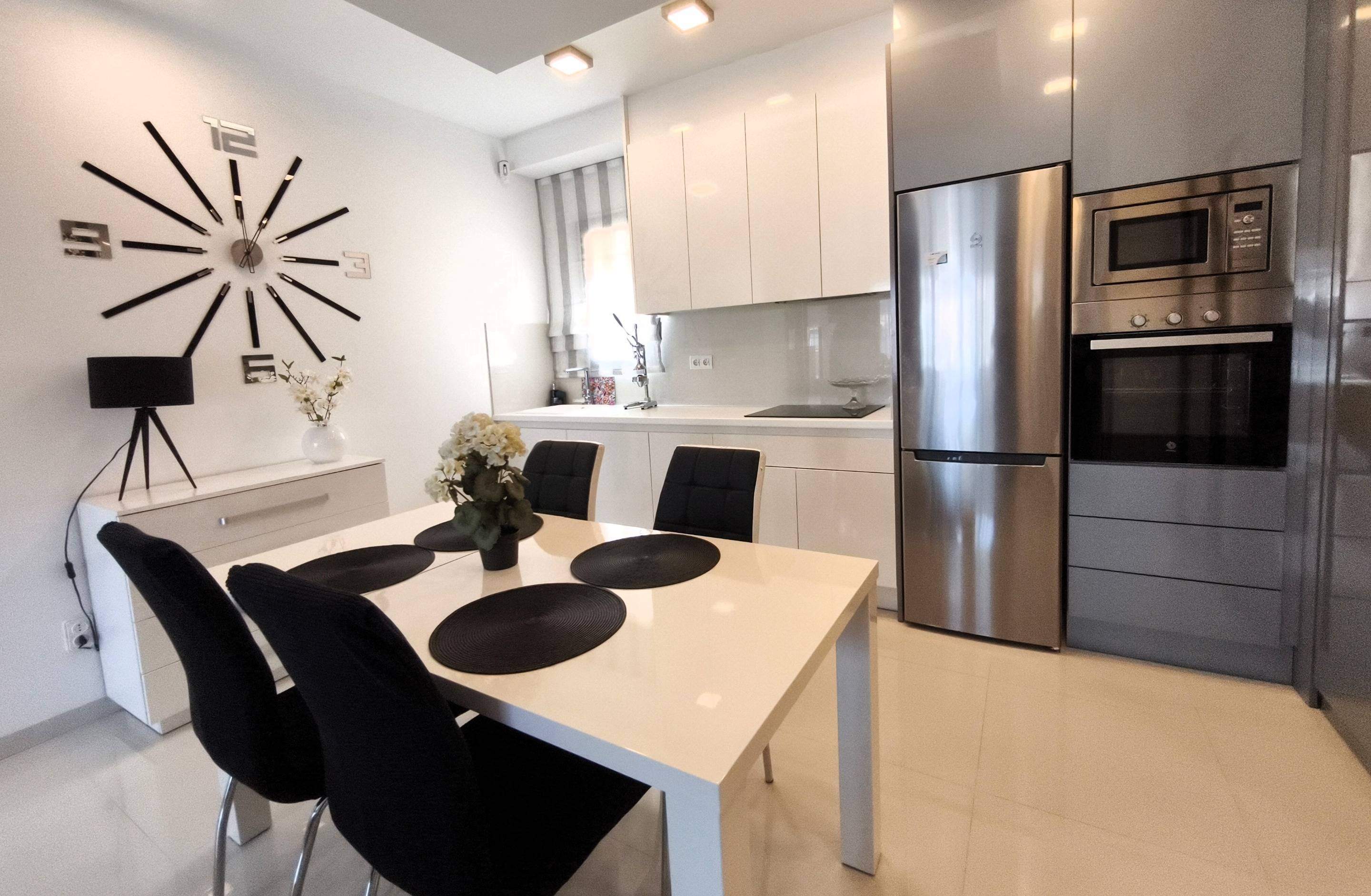 2-Bedroom Apartment in La Torre de la Horadada, Pilar de la Horadada - Image 12