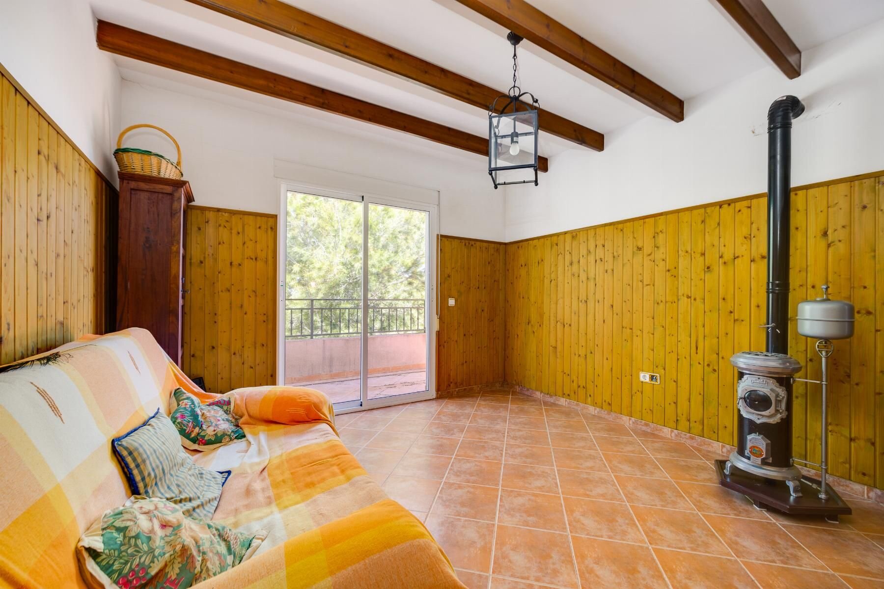 5-Bedroom Villa in Ciudad de las Comunicaciones, San Miguel de Salinas - Image 19