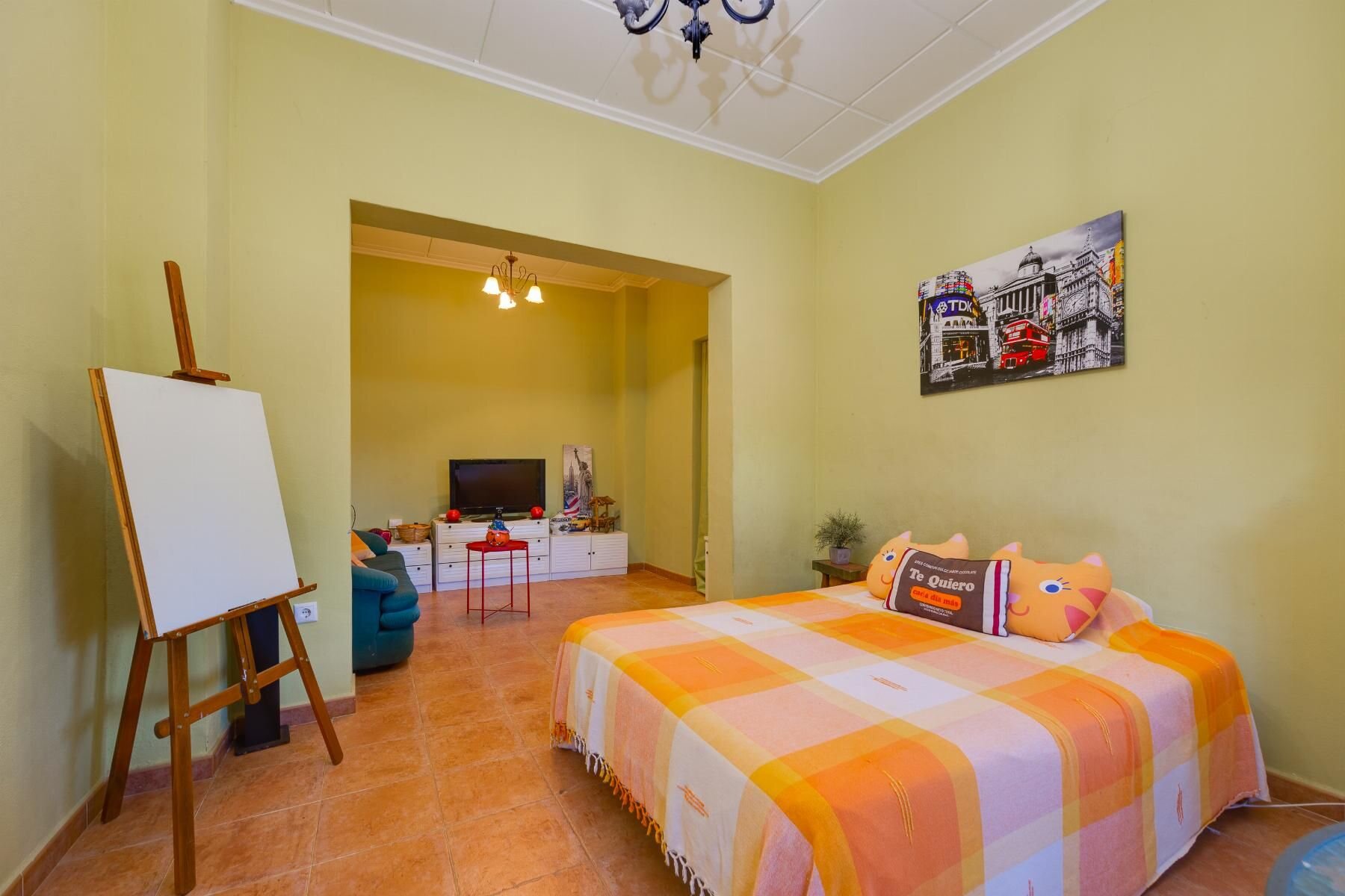 5-Bedroom Villa in Ciudad de las Comunicaciones, San Miguel de Salinas - Image 22