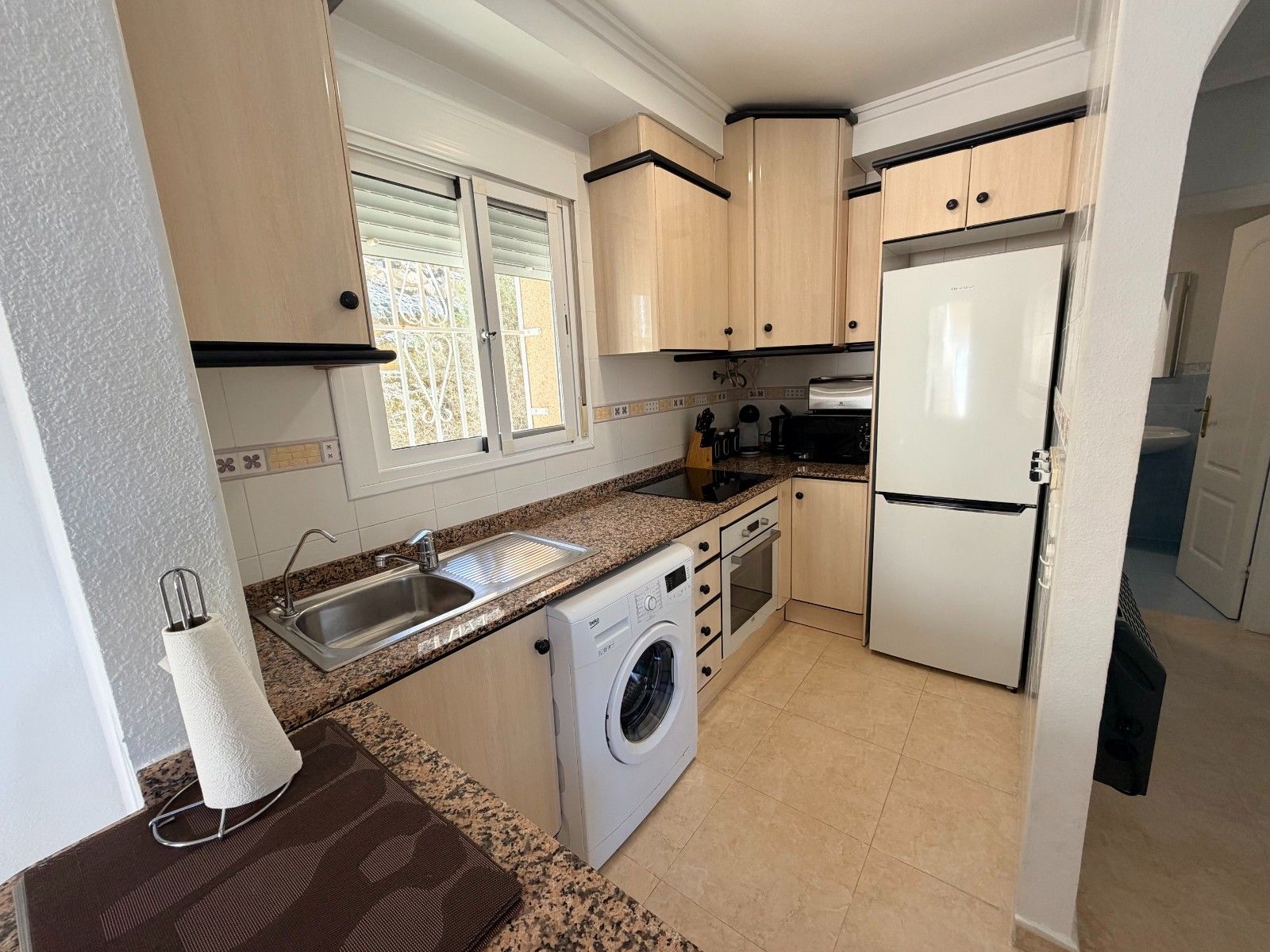 2-Bedroom Apartment in Comunidad Valenciana, Almoradi - Image 15
