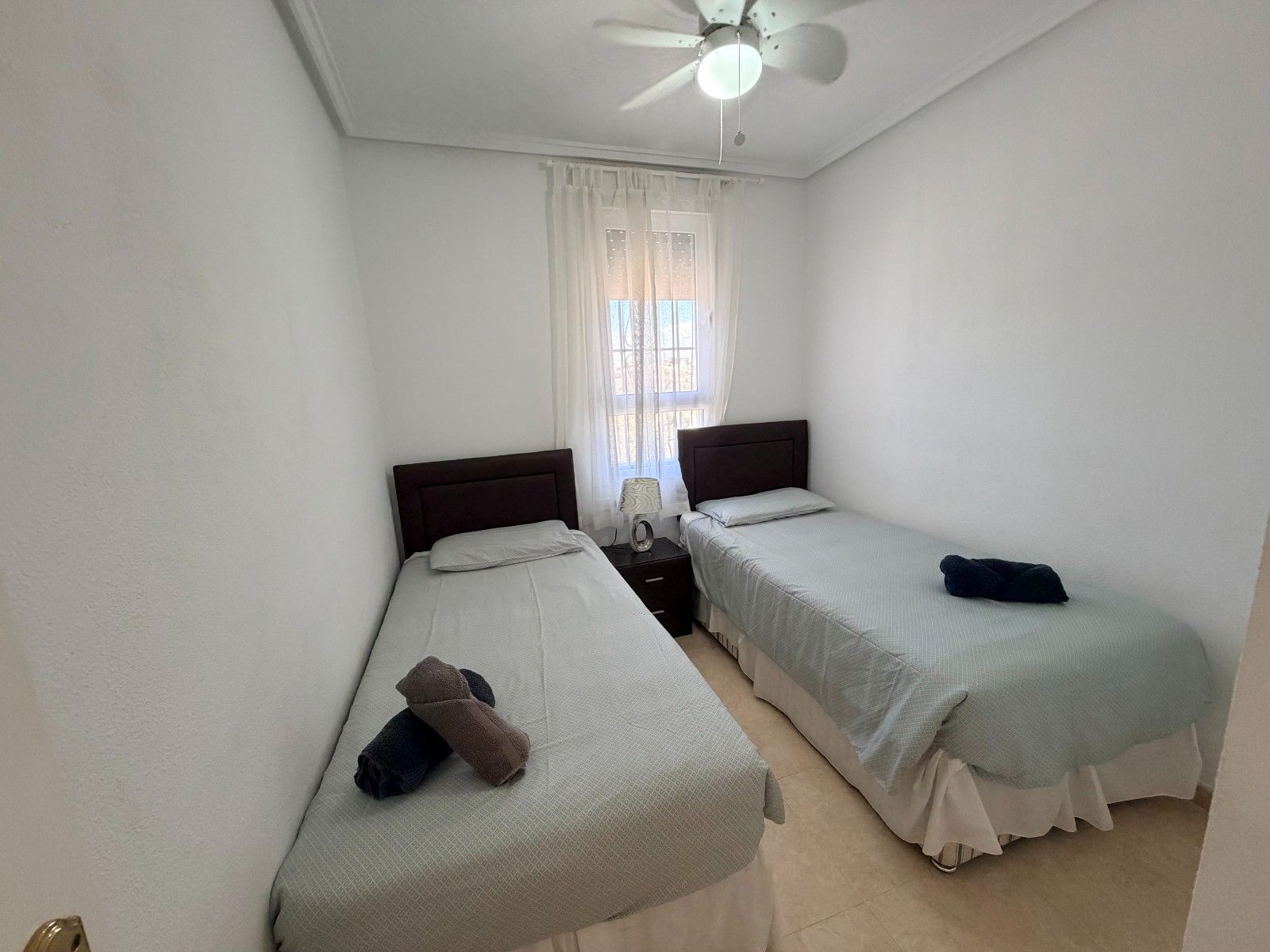2-Bedroom Apartment in Comunidad Valenciana, Almoradi - Image 16