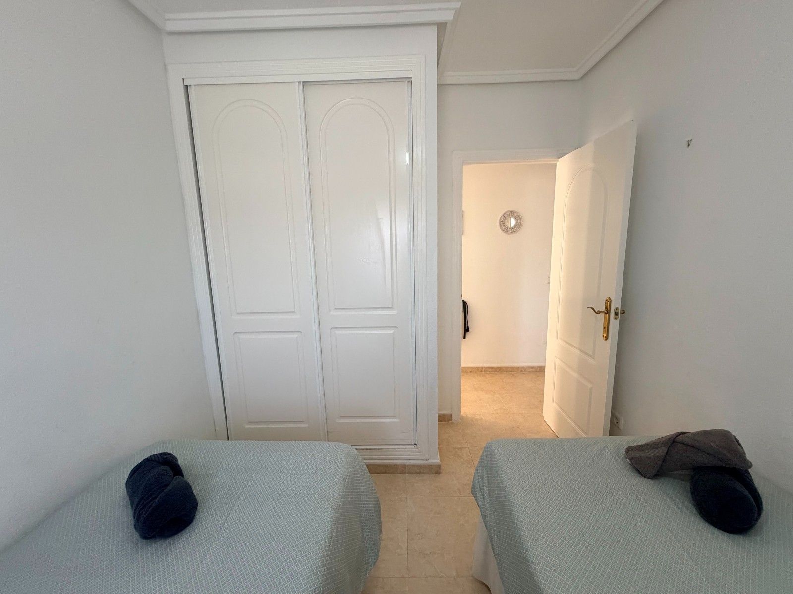2-Bedroom Apartment in Comunidad Valenciana, Almoradi - Image 17
