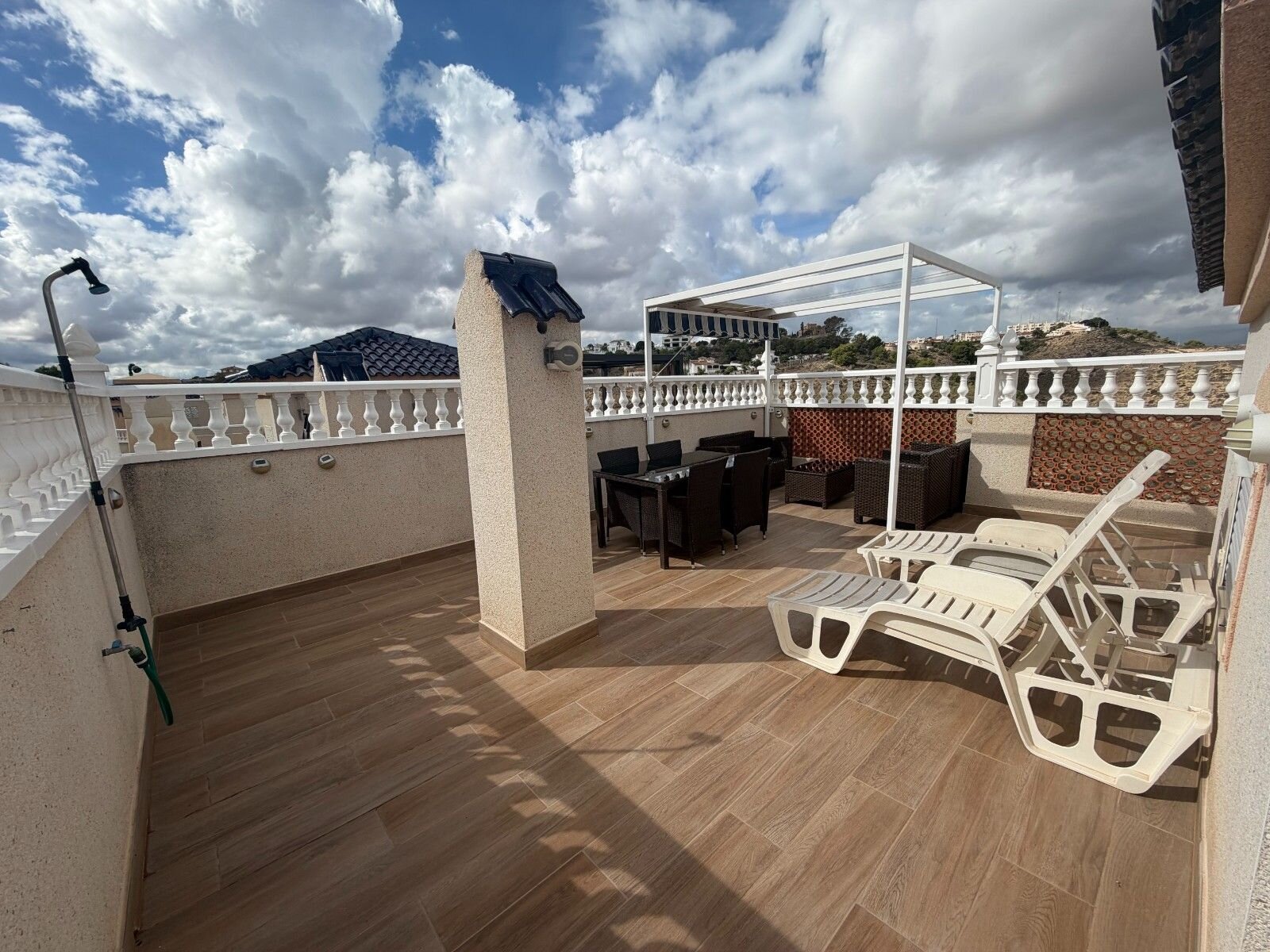 2-Bedroom Apartment in Almoradi - Image 2